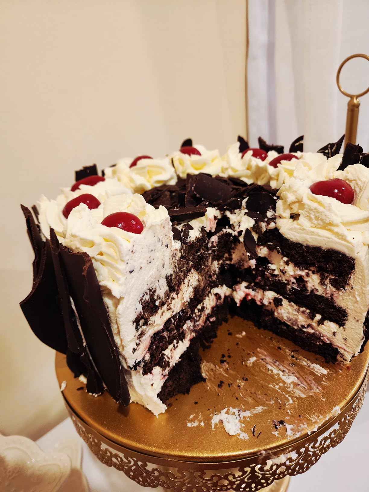 Wilton Aluminum Round Cake Pan Set, Durable Anodized, Bakeware for Tiered & Layered Cakes, 9 x 2 in, Pack of 2 customer photo 2