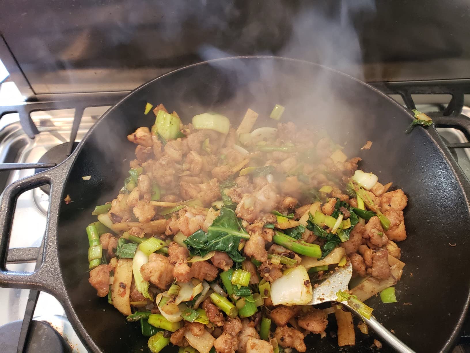 Lodge Bold Cast Iron Wok 14