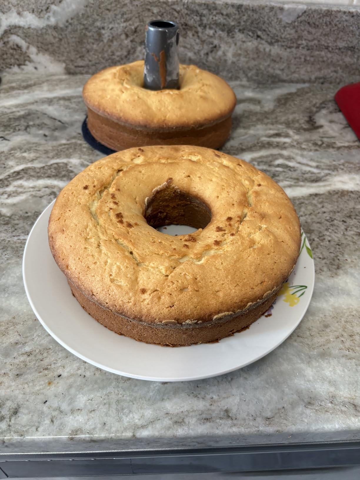 Chicago Metallic Angel Food Cake Pan with Cooling Feet, 2-Piece Nonstick Tube Pan, 9.5 Inch Carbon Steel, Perfect for Pound and Sponge Cakes customer photo 1