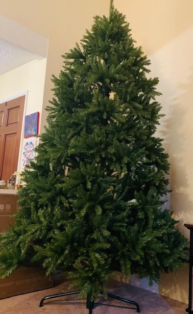 Artificial Full Christmas Tree, Green, Dunhill Fir, Includes Stand, 7.5 Feet customer photo 1