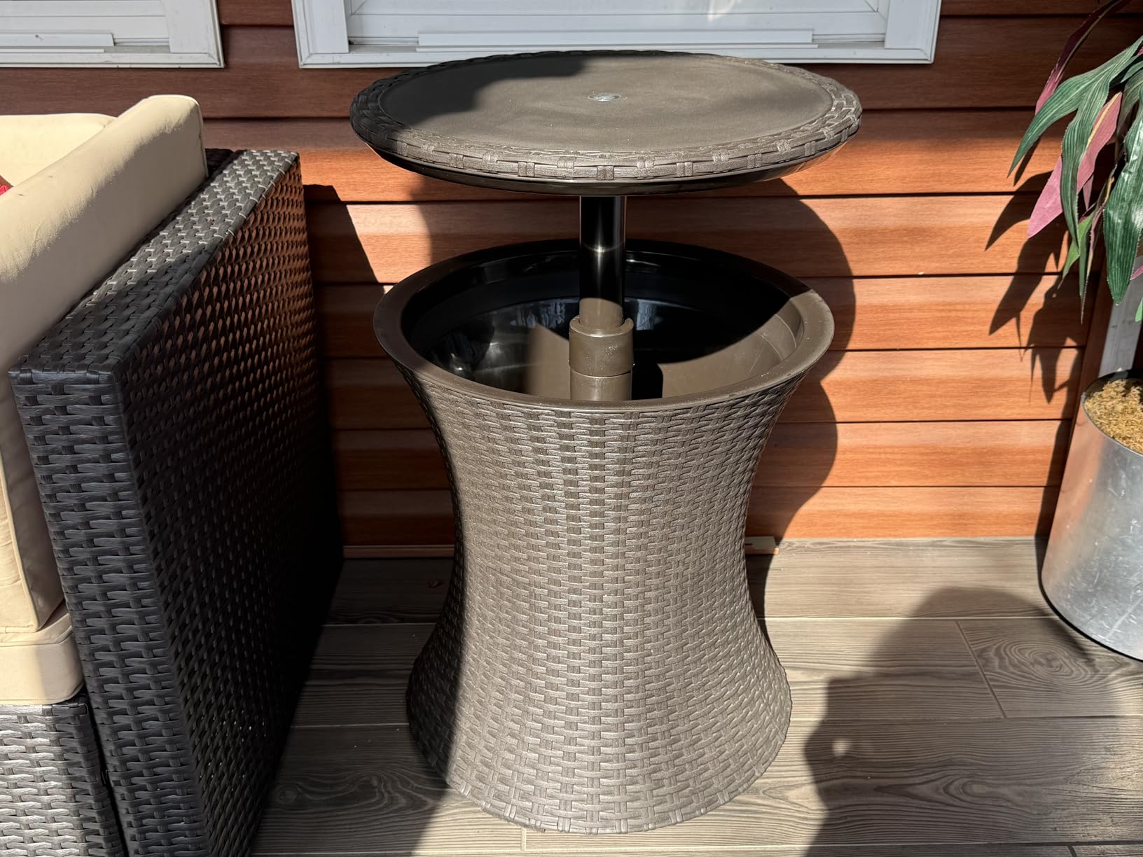 Keter Pacific Cool Bar Outdoor Patio Furniture and Hot Tub Side Table with 7.5 Gallon Beer and Wine Cooler, Espresso Brown customer photo 1