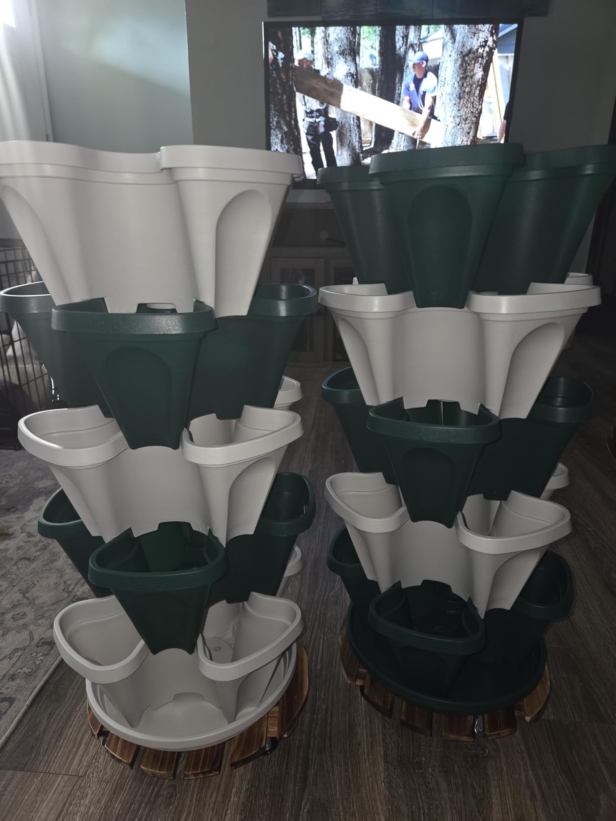 Mr. Stacky 1305-HG 5-Tier Stackable Strawberry, Herb, Flower, & Vegetable Planter customer photo 1