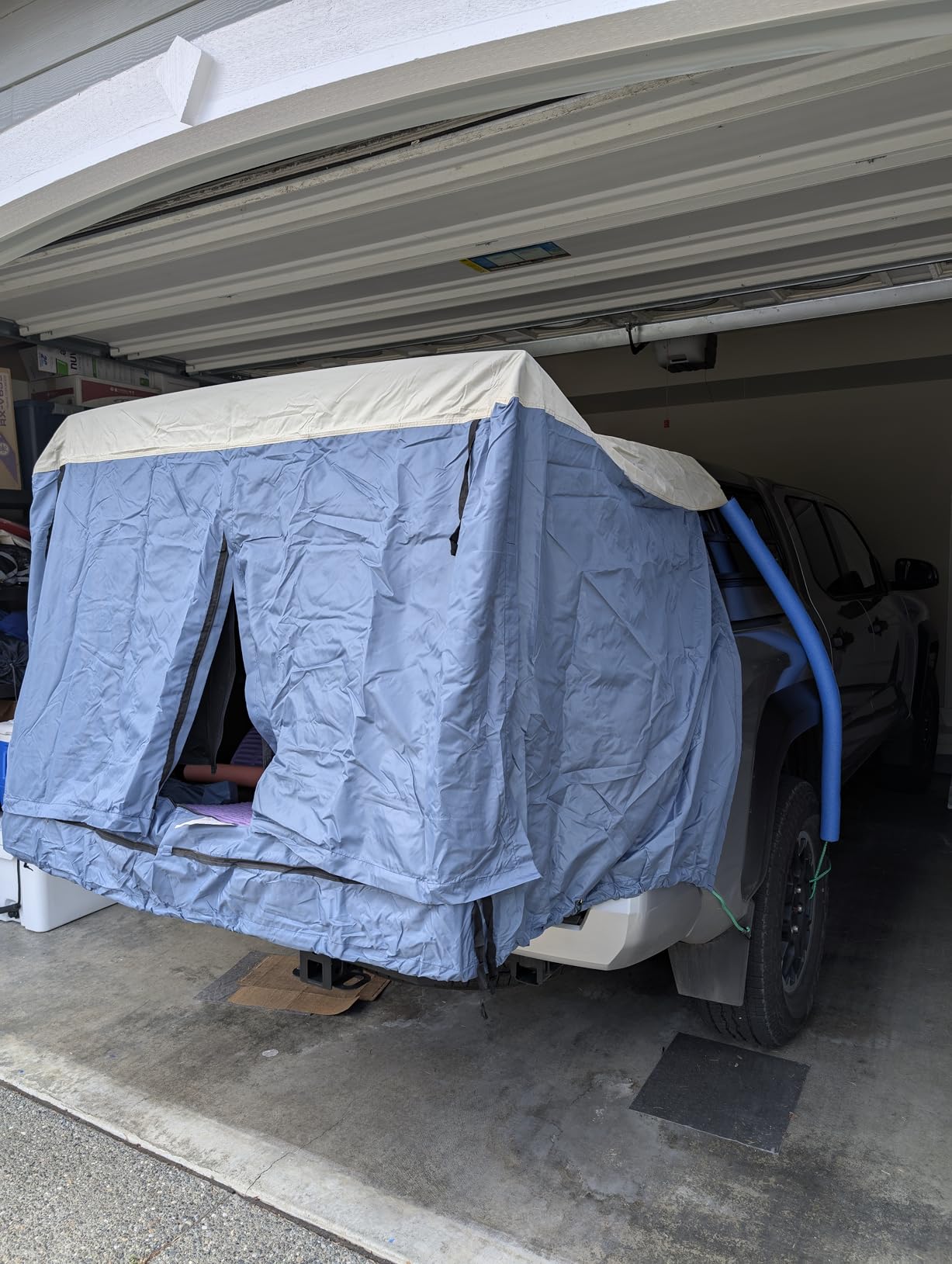 Truck Bed Tent for Caps- Fits Ford F-150, Chevy Silverado, Toyota Tundra, Tacoma (2005+), Tailgate >= 58″ – Converts Truck with Cap into Camping Tent customer photo 1″ class=”wp-image-customer”/></figure>



<p class=