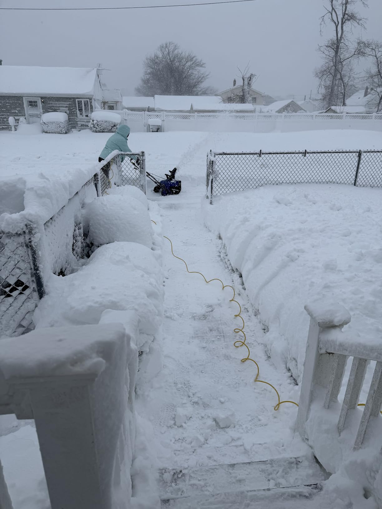 Snow Joe Ultra Corded Electric Snow Blower with Headlight, 18-Inch Clearing Path, 15-Amp Motor - Heavy-Duty Blowing Machine and Thrower for Ice Removal from Driveway, Sidewalk, and Walkway, SJ623E customer photo 1