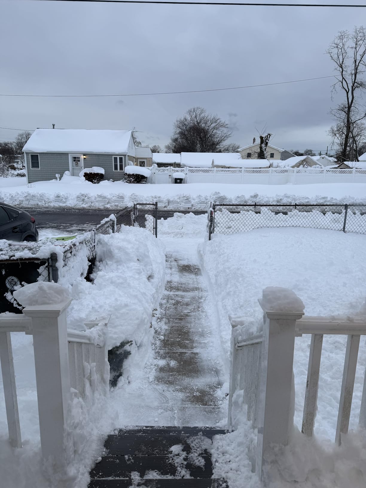 Snow Joe Ultra Corded Electric Snow Blower with Headlight, 18-Inch Clearing Path, 15-Amp Motor - Heavy-Duty Blowing Machine and Thrower for Ice Removal from Driveway, Sidewalk, and Walkway, SJ623E customer photo 2