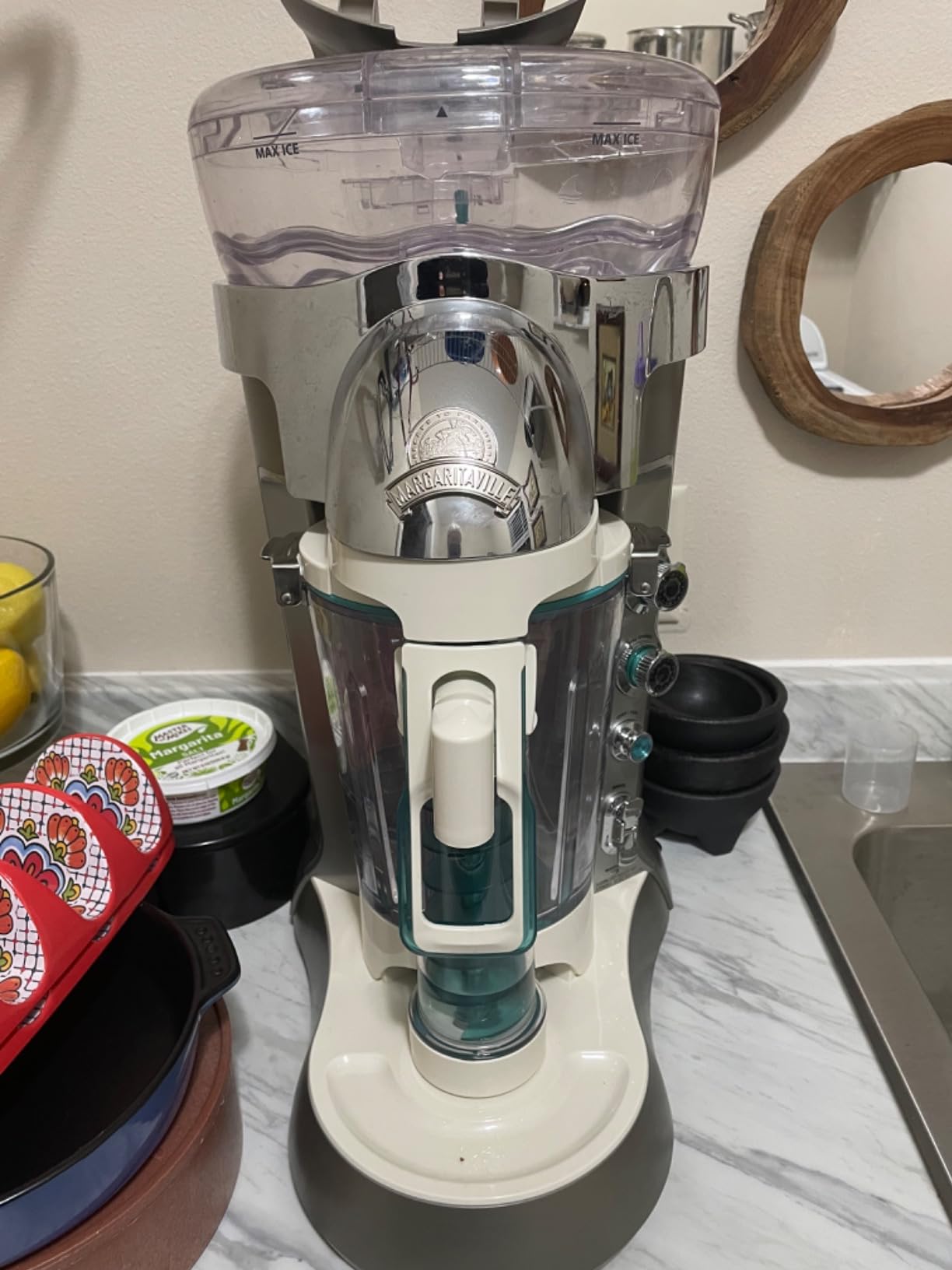 Margaritaville Bali Frozen Concoction Maker with Self-Dispensing Lever Automated Drink Mixer for Smoothies Margaritas Daiquiris and Colada 60 oz. Jar Gray customer photo 2