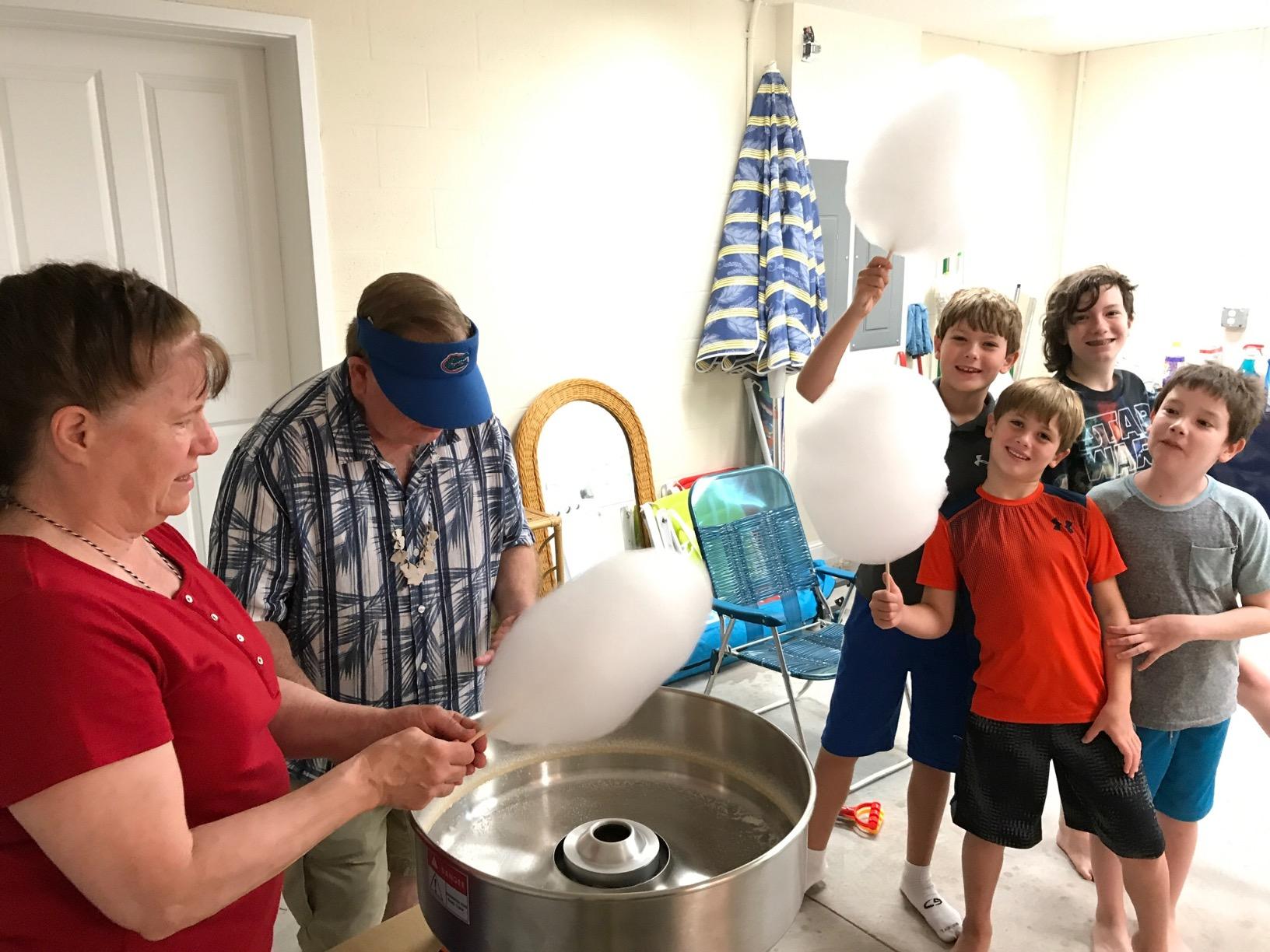 VIVO Pink 1030W Electric Cotton Candy Machine, Commercial Candy Floss Maker, 20 inch Stainless Steel Bowl with Sugar Scoop, Easy Home Use, CANDY-V001 customer photo 2