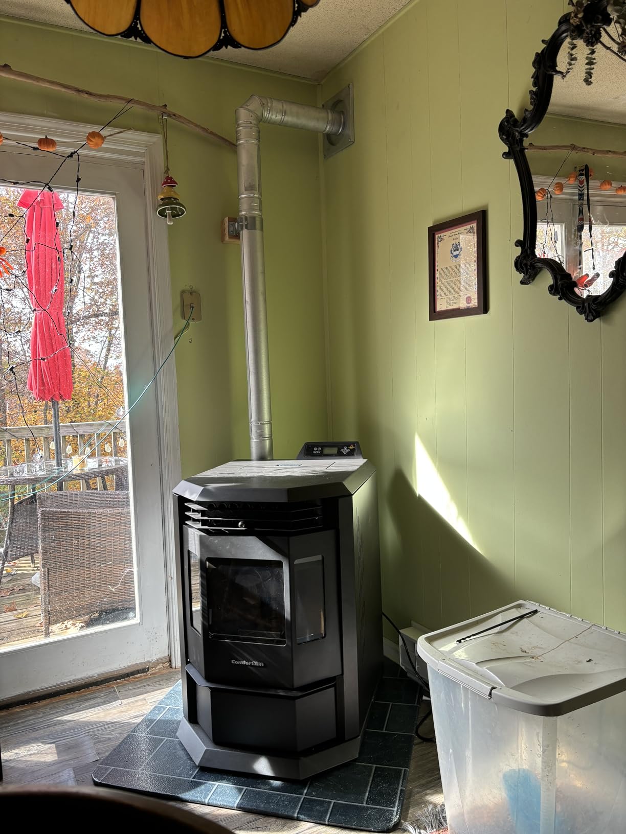 Comfortbilt Wood Pellet Stove HP22 2,800 Sq Ft. Pellet Fuel EPA Cert. 55 Pound Hopper customer photo 1