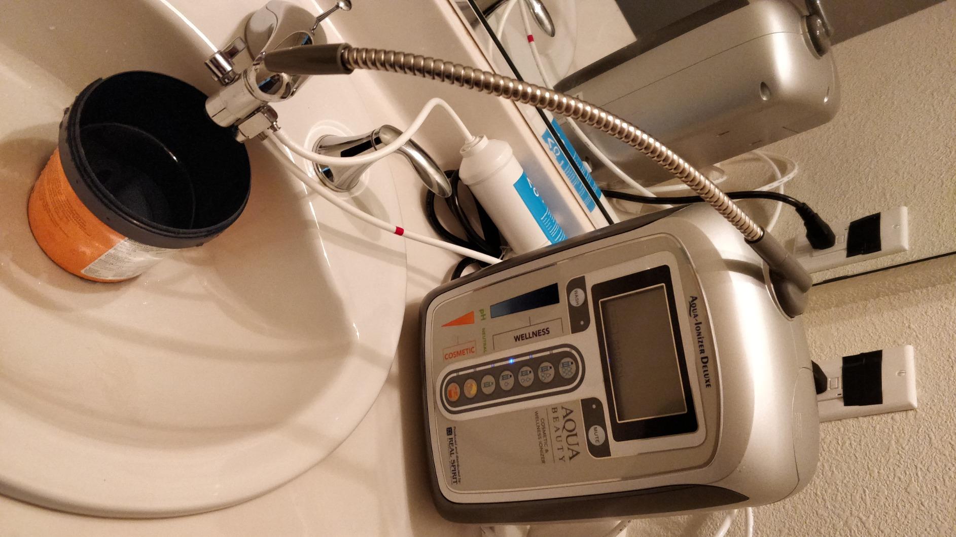 Aqua Ionizer Deluxe 5.0 | Water Ionizer | 7 Water Settings | Home Alkaline Water Filtration System | Produces pH 4.5-10.5 Alkaline Water | Up to -600mV ORP customer photo 1