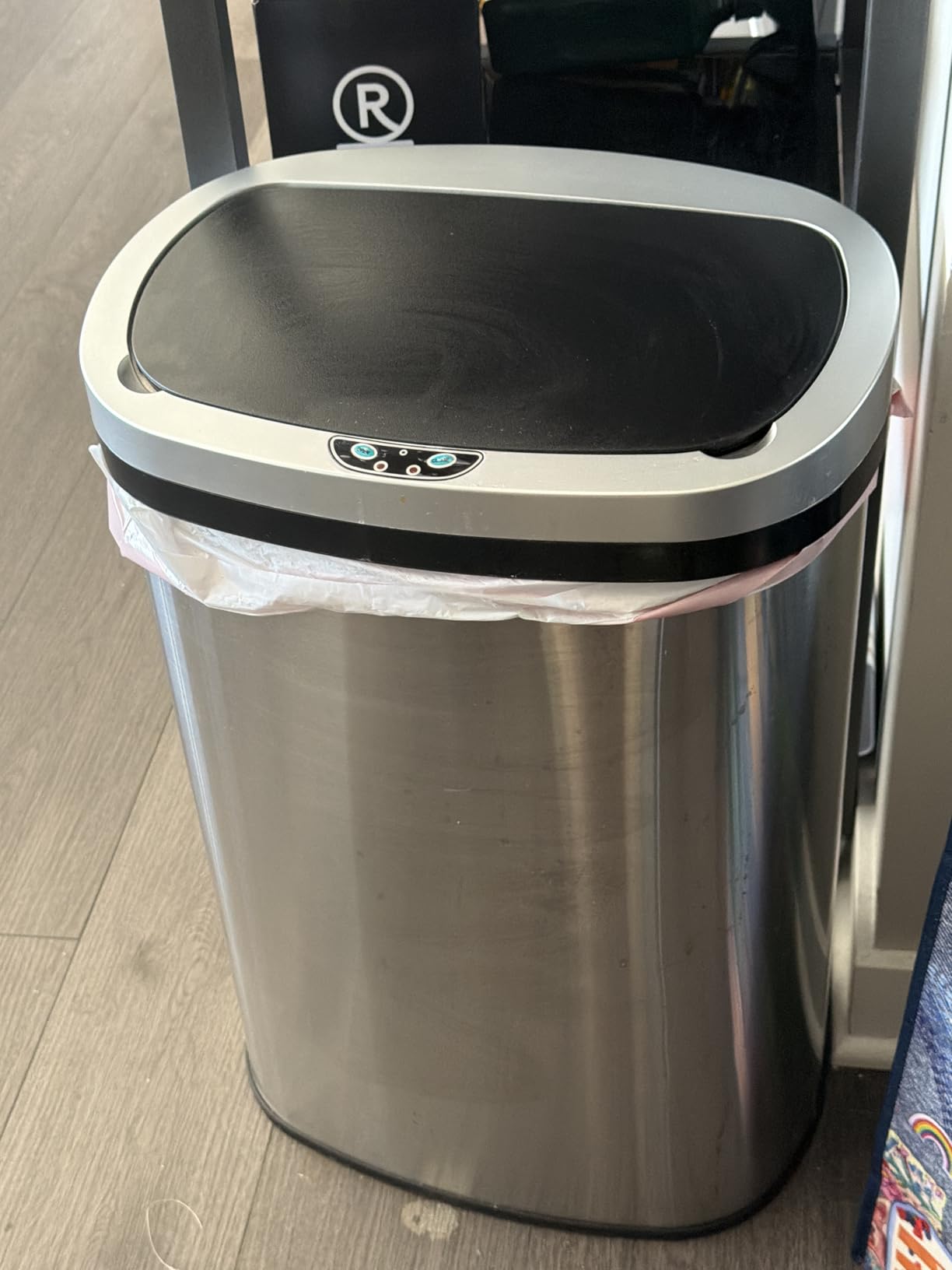 BestOffice | 13 Gallon Trash Can with Lid | Automatic Touchless Garbage Can | Odor Control | Modern Oval Design | Easy to Clean | Stainless Steel | Fits Any Kitchen, Bathroom, Office or Home customer photo 2