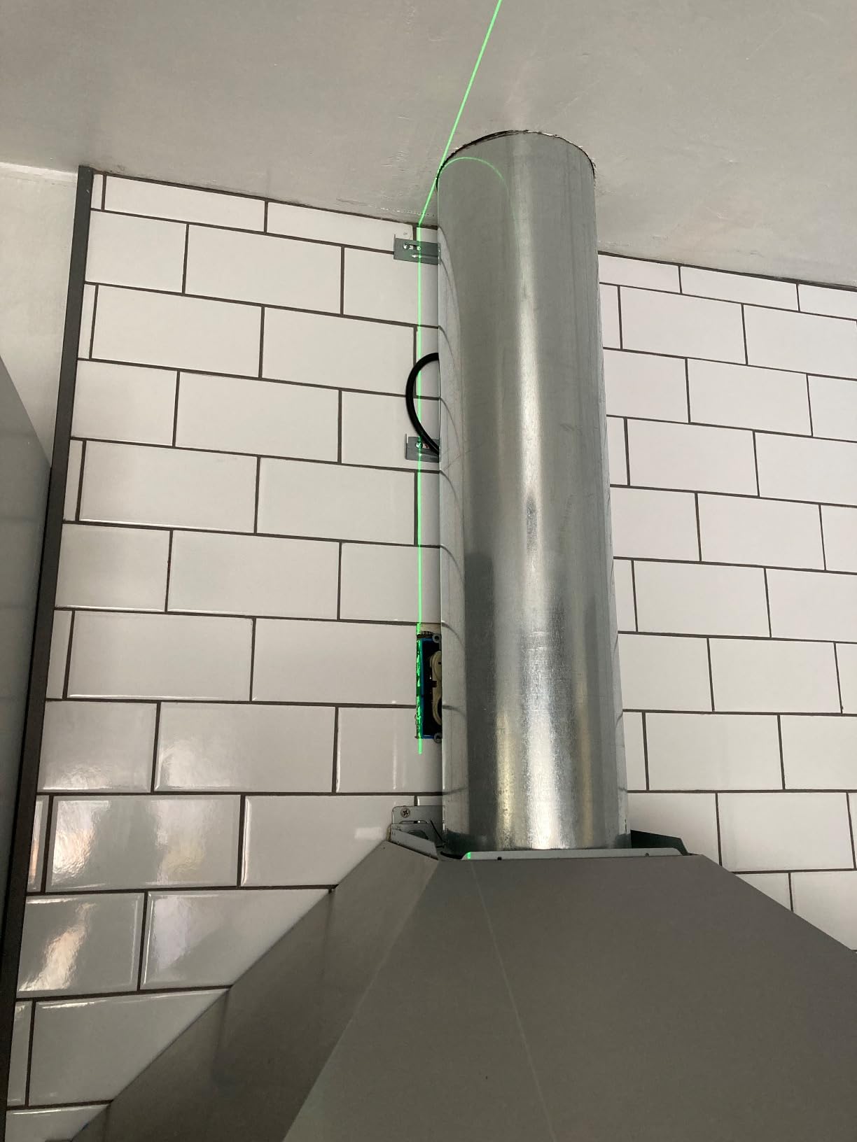 COSMO COS-63175S 30 in. Vista Collection 380 CFM Ducted Wall Mount Range Hood, Touch Controls, LED Lights, Stainless Steel customer photo 2