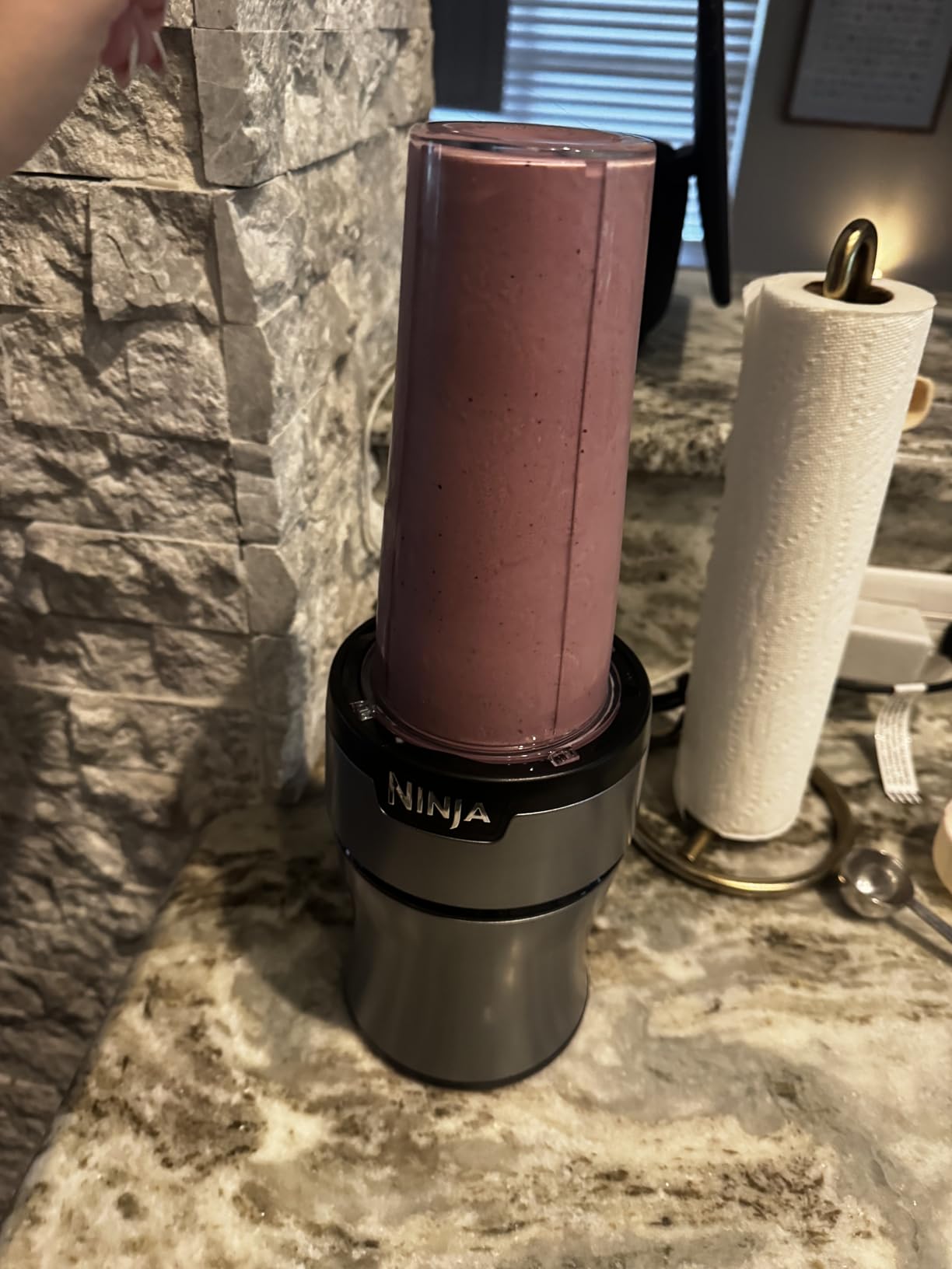 Ninja Fit Compact Personal Blender | For Smoothies, Shakes & Frozen Drinks | (2) 16-oz. To-Go Cups with Spout Lids | 700-Watt Countertop | Black | QB3001SS customer photo 1