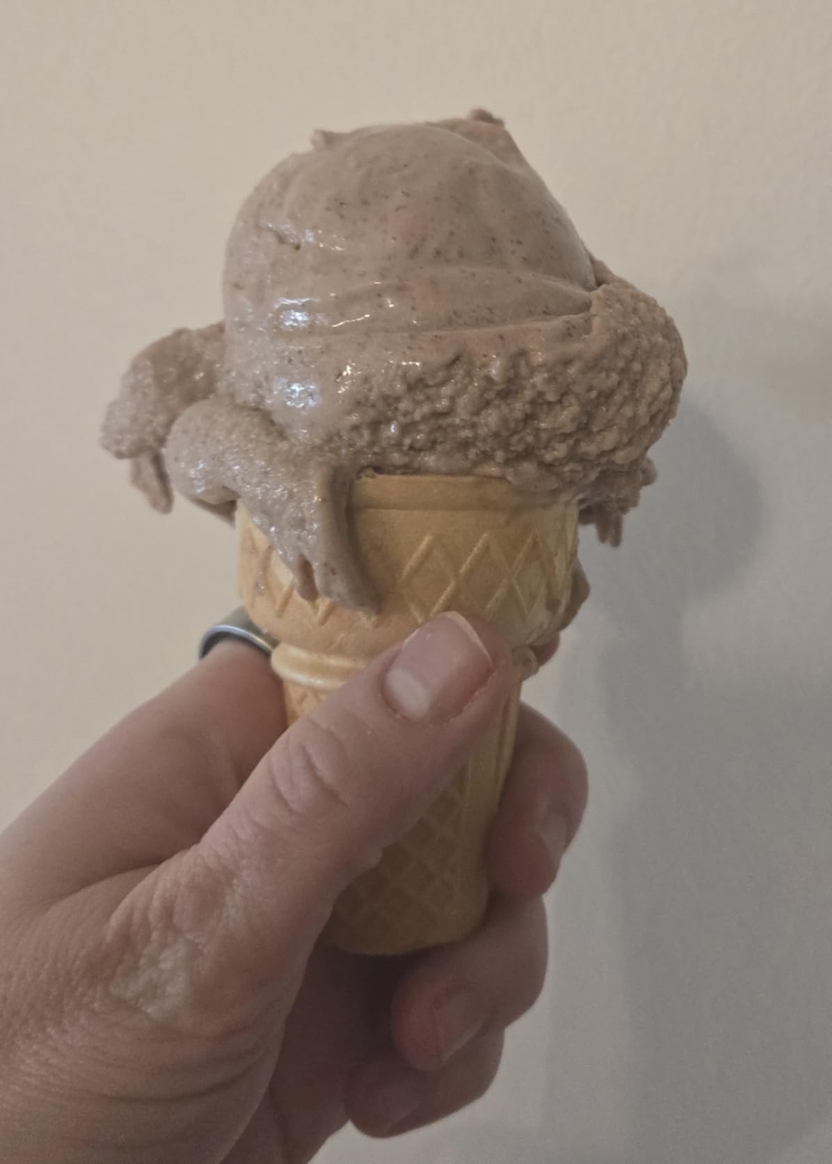 Whynter Ice Cream Maker Machine Automatic 2.1 Qt. Upright with Built-In Compressor, LCD Digital Display & Timer, No Pre-Freezing, ICM-201SB, Stainless Steel customer photo 1