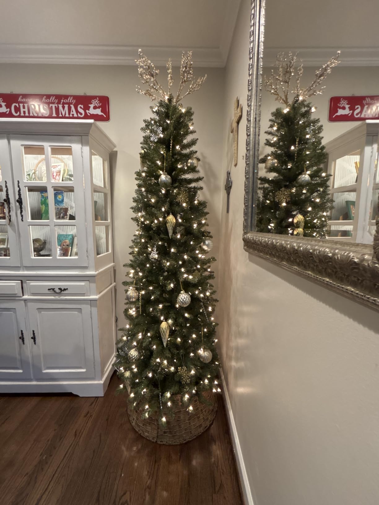 7.5ft Pre-Lit Fraser Fir Pencil Christmas Tree with 350 Clear Lights, 1188 Realistic Dense Branch Tips, Easy Setup Artificial Trees with Sturdy Metal Stand customer photo 2