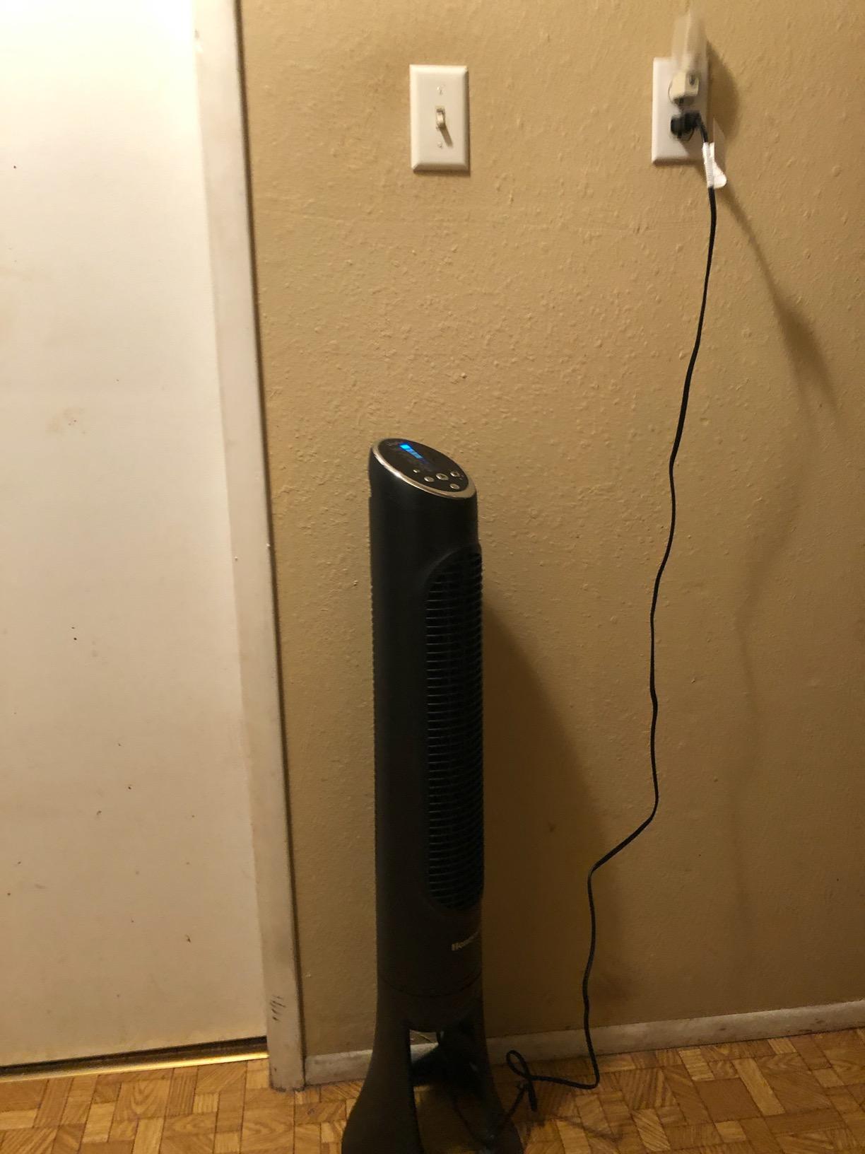 Honeywell QuietSet Whole Room Tower Fan-Black, Oscillating Tower Fan with Remote, HYF290B customer photo 2