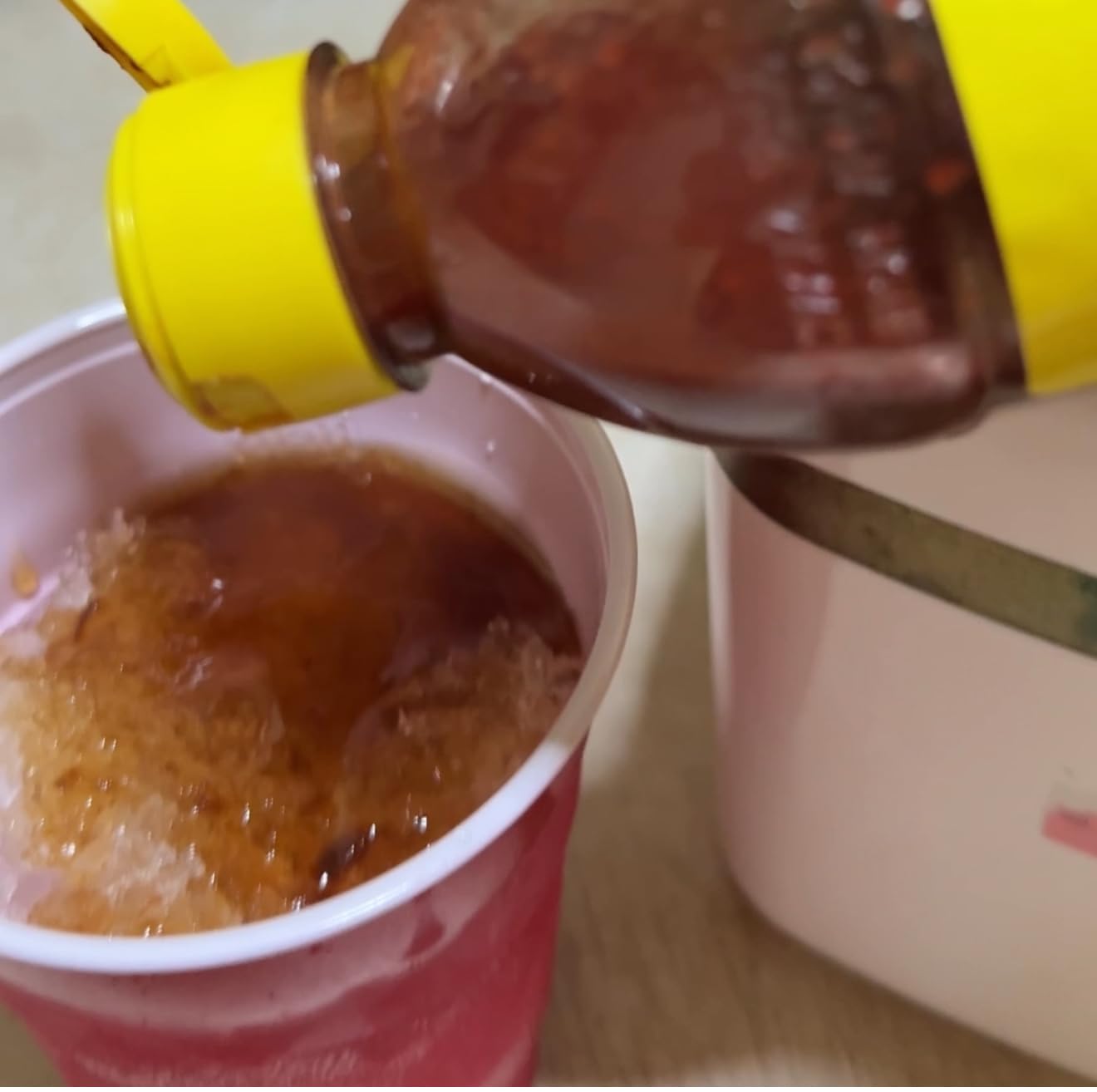 VIVOHOME Electric Ice Shaver Snow Cone Maker Machine Silver 143lbs/hr with Ice Pick for Home and Commercial Use customer photo 1