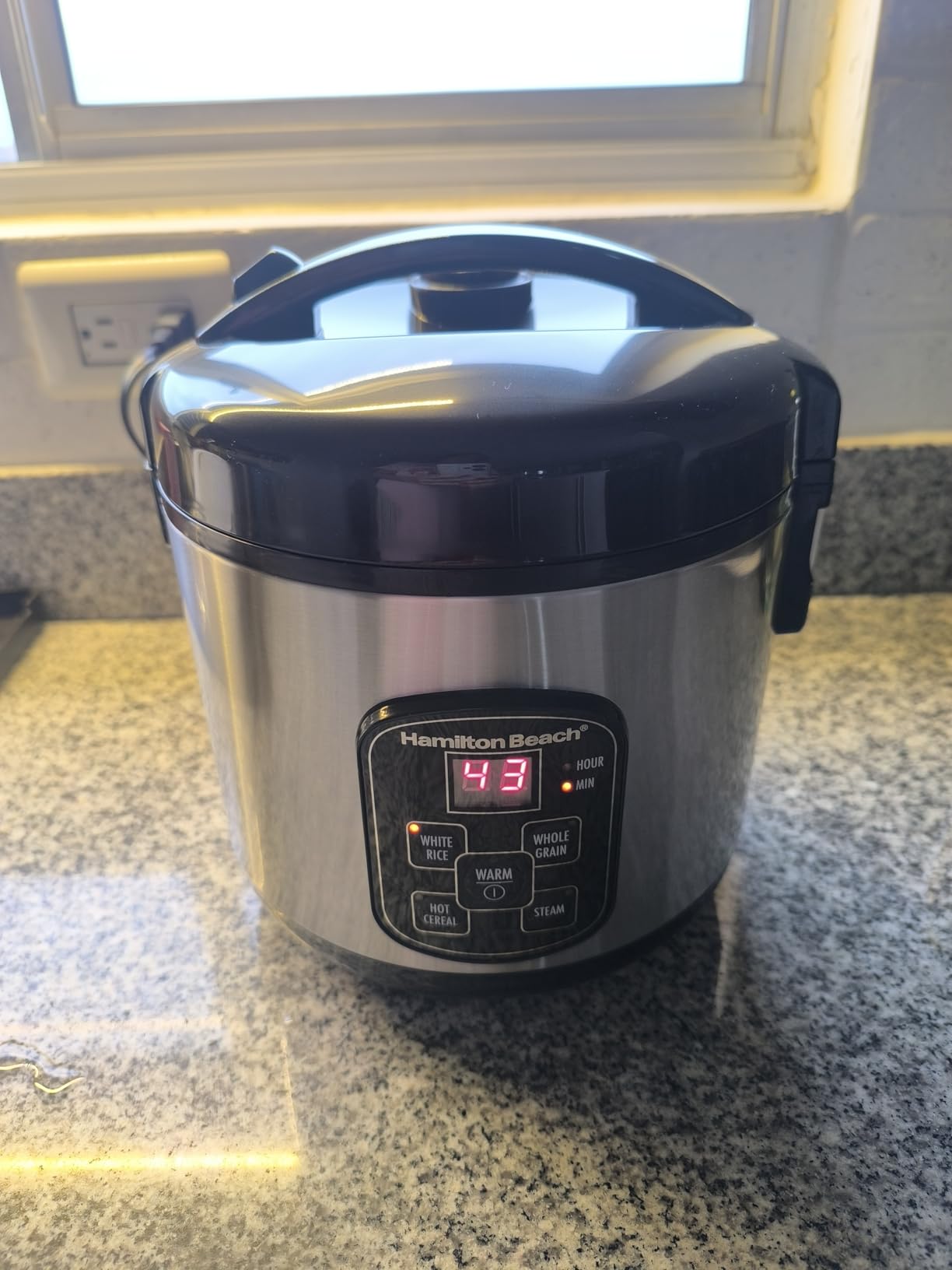 Hamilton Beach Digital Programmable Rice Cooker & Food Steamer, 8 Cups Cooked (4 Uncooked), With Steam & Rinse Basket, Stainless Steel (37518) customer photo 2