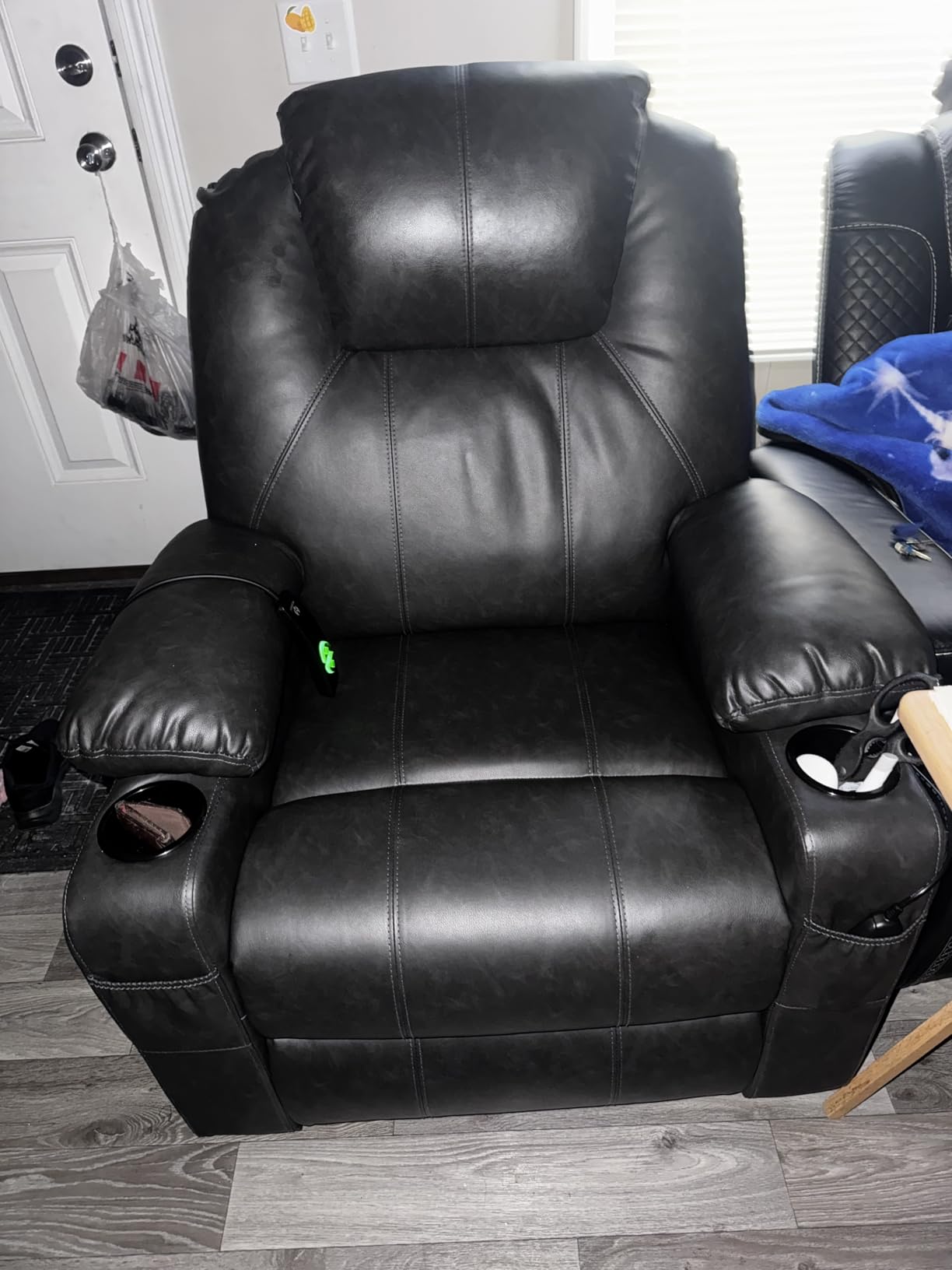 MCombo Electric Power Lift Recliner Chair Sofa with Massage and Heat for Elderly, 3 Positions, 2 Side Pockets, and Cup Holders, USB Ports, Faux Leather 7040 (Light Brown, Medium) customer photo 1