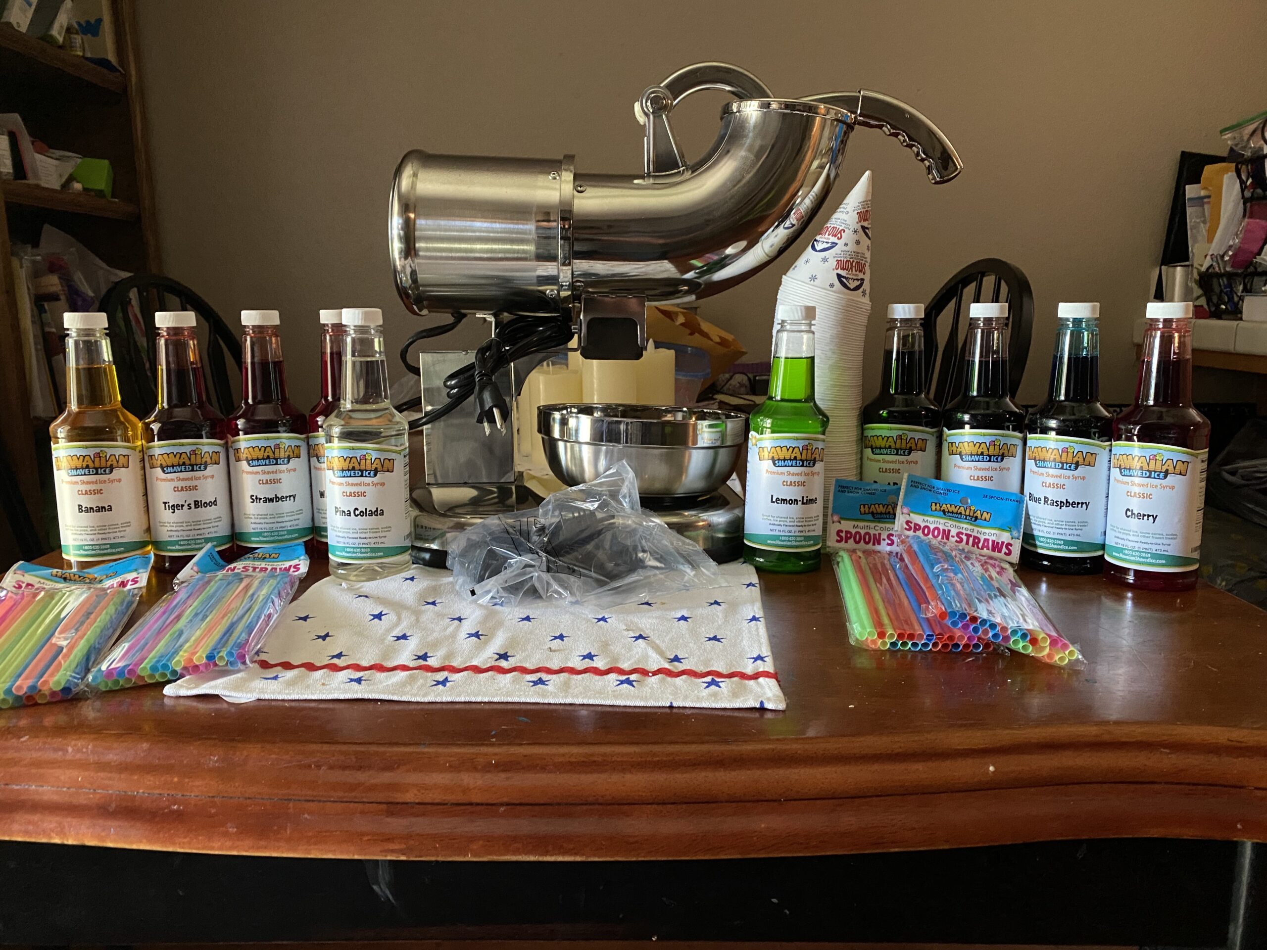 VIVOHOME Electric Dual Blades Ice Crusher Shaver Snow Cone Maker Machine Silver 440lbs/hr for Home and Commercial Use customer photo 1