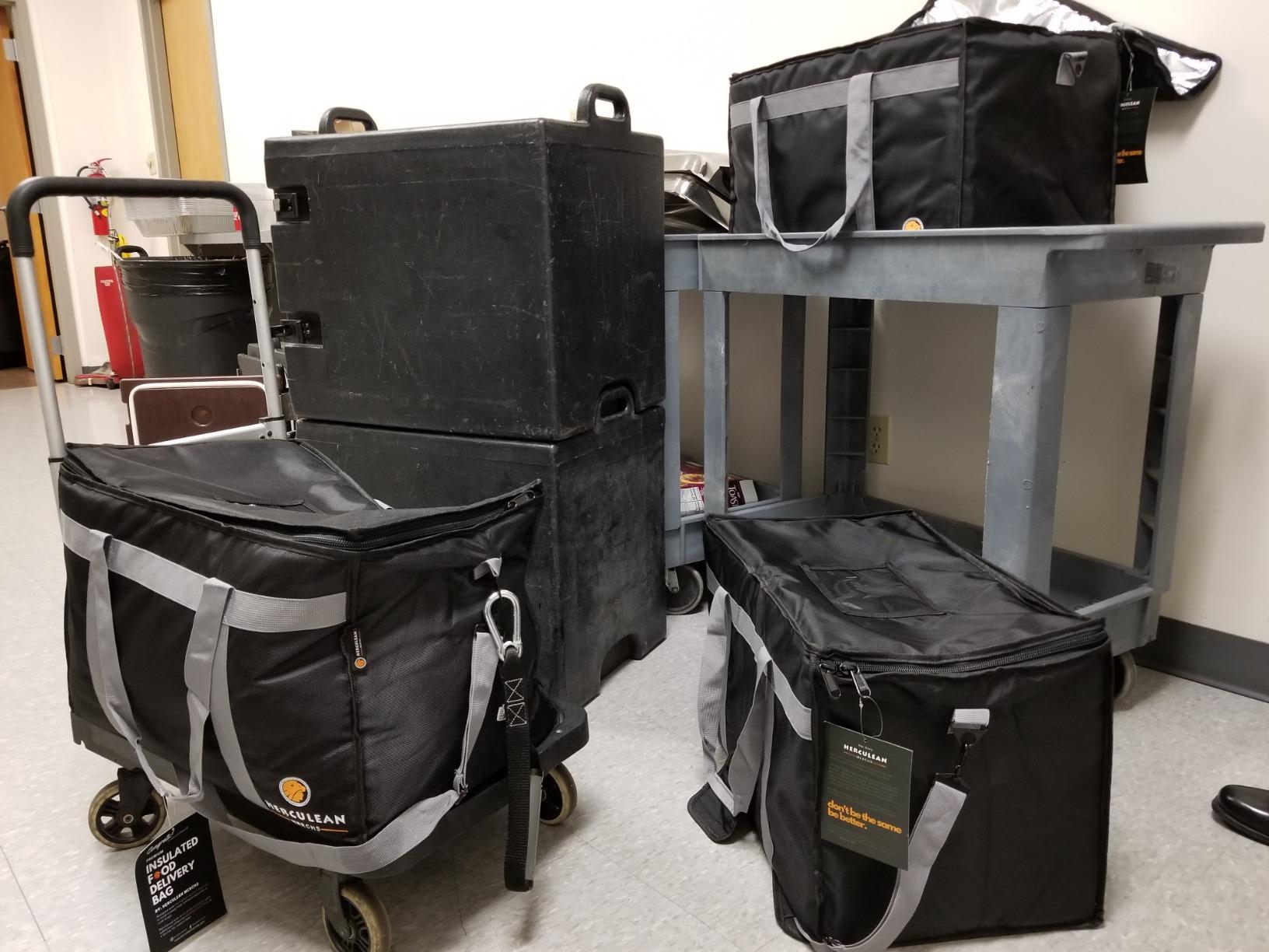 Herculean Premium Insulated Food Delivery Bag with YKK Zipper - Large Commercial Catering Bag for Food Transport - Hot and Cold Thermal Food Bag - Ultra Durable Hot Food Carriers for Takeaway Delivery customer photo 1