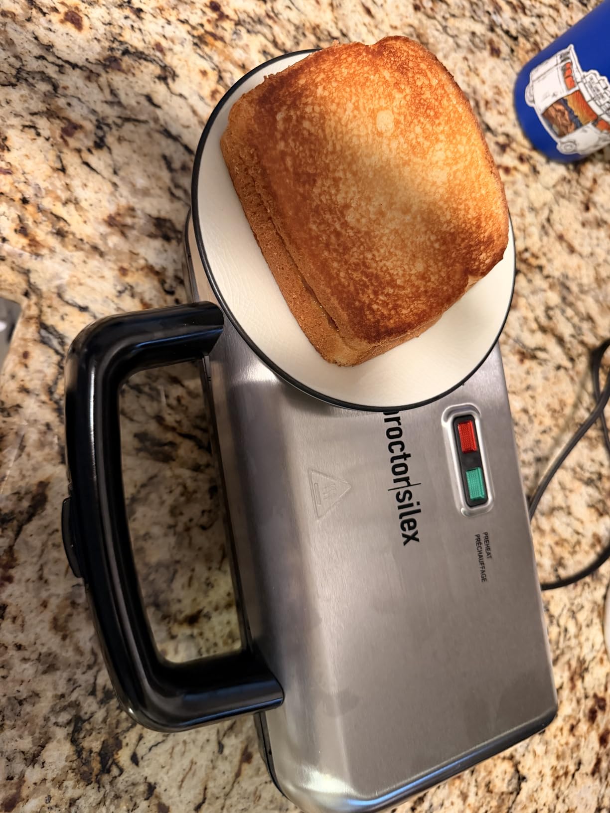 Proctor Silex Deluxe Hot Sandwich Maker With Easy-Clean Durable PFAS-Free Nonstick Ceramic Plates, Fits up to 2 Grilled Cheese, Ruebens, Tortas or Subs, Stainless Steel (25415MN) customer photo 2