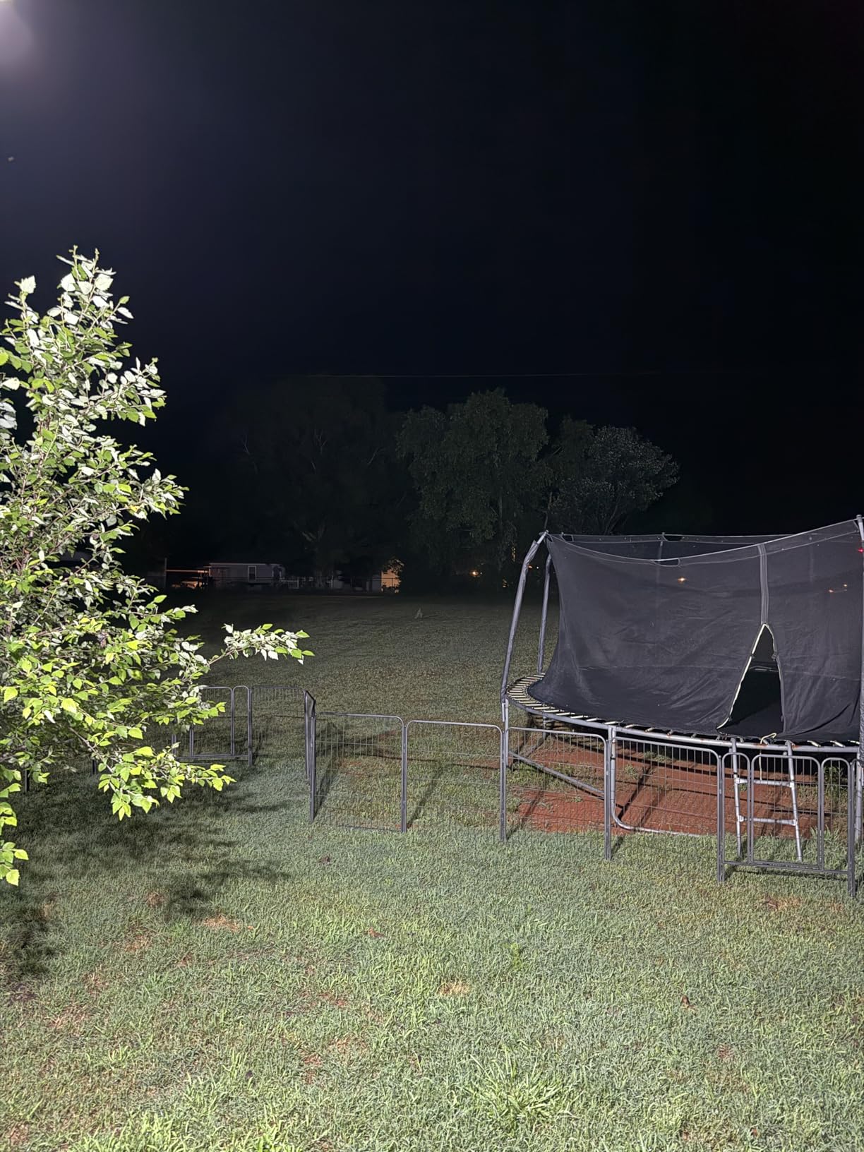 Onforu 2 Pack 75W Flood Lights Outdoor, 7000LM LED Flood Lighting Outdoor Switch Controlled, IP65 Waterproof Exterior Floodlight Fixture with 3 Adjustable Heads, 6500K Security Light for Garage Yard customer photo 1