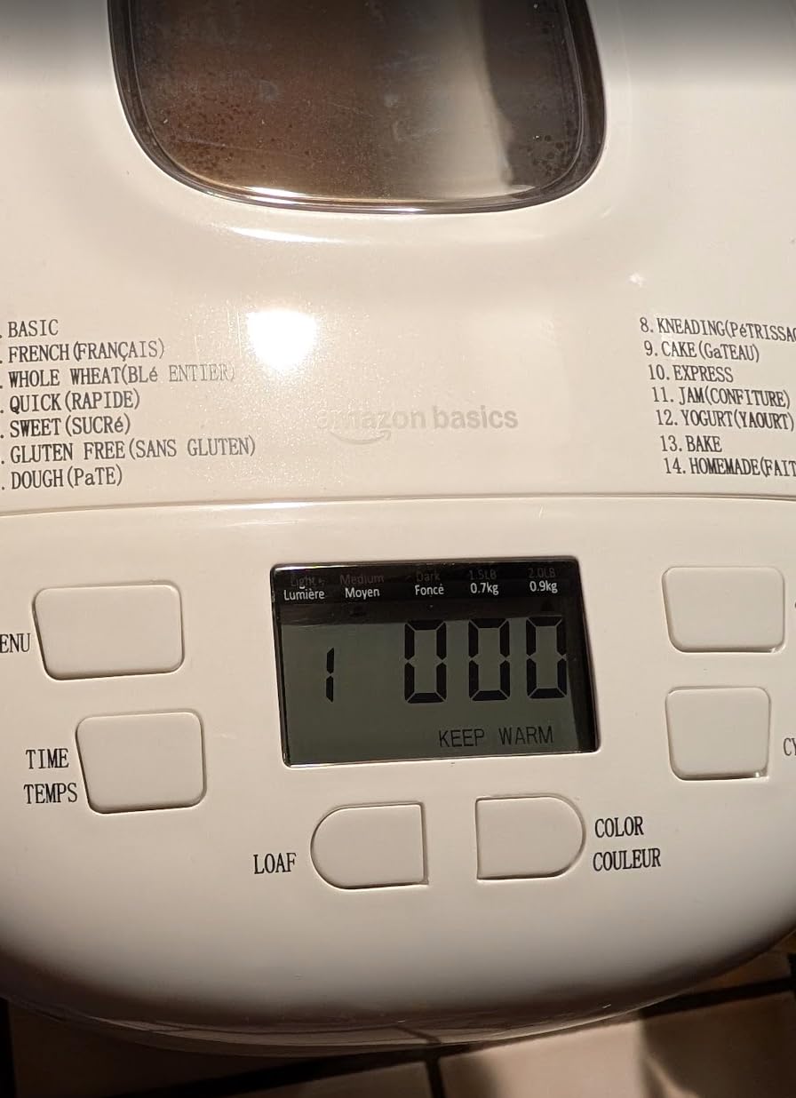 Amazon Basics Programmable Bread Maker, 2 Pound Non-Stick Automatic Bread Making Machine, 14 Settings for Breads, Doughs, Gluten-Free Options, ExpressBake, 3 Crust Colors, LCD Display, White customer photo 2