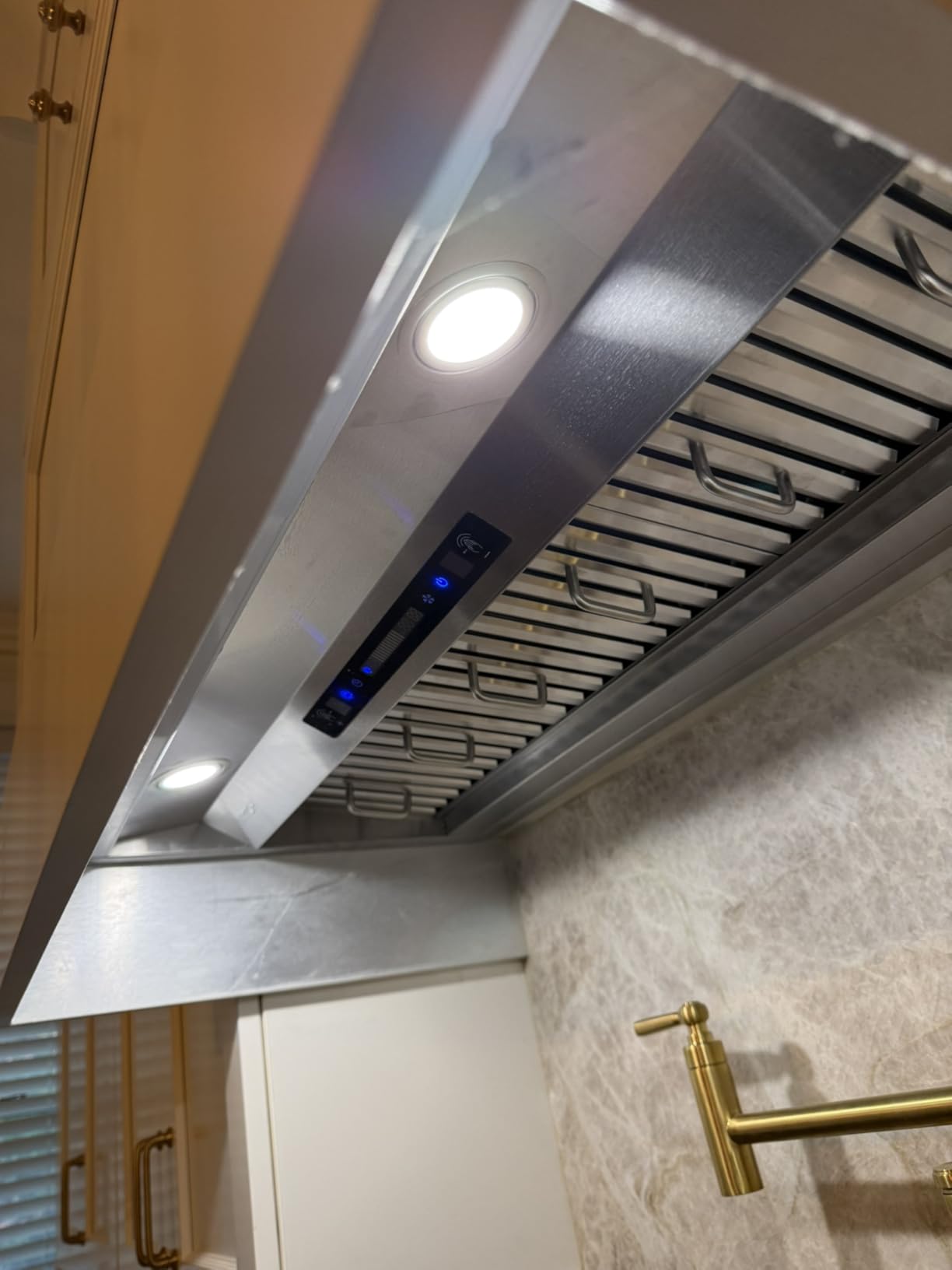 IKTCH 30 inch Built-in/Insert Range Hood 900 CFM, Ducted/Ductless Convertible Duct, Stainless Steel Kitchen Vent Hood with 2 Pcs Adjustable Lights and 2 Pcs Baffle Filters with Handlebar customer photo 1