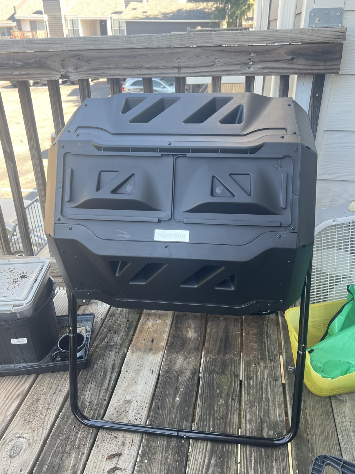 VIVOSUN Outdoor Tumbling Composter Dual Rotating Batch Compost Bin, 43 Gallon Black Door customer photo 2