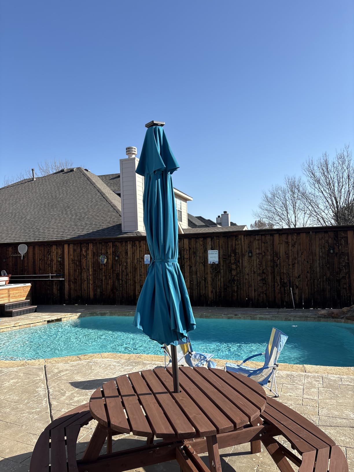 Blissun 9 ft Solar Umbrella 32 LED Lighted Patio Umbrella Table Market Umbrella with Tilt and Crank customer photo 1