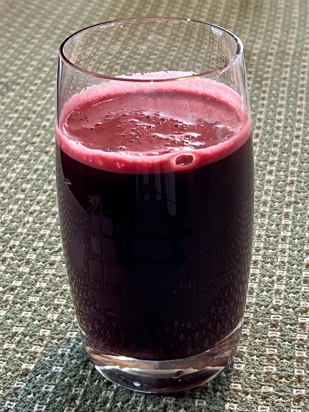 Omega Juicer NC1000HDS Juice Extractor and Nutrition System Slow Masticating BPA-FREE with Quiet Motor and Reverse Easy to Clean, 200-Watt, Silver customer photo 1