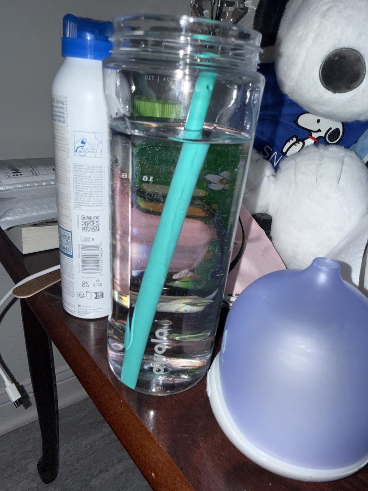 FreeSip Clear Tritan Plastic Water Bottle with Straw, BPA-Free Sports Water Bottle, Great for Travel, 25 Oz, Shy Marshmallow customer photo 1