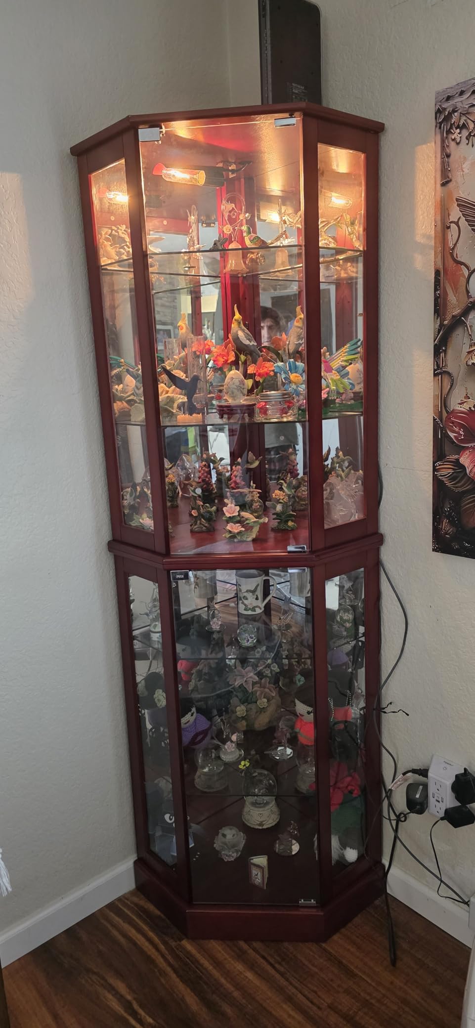 BELLEZE Lighted Corner Display Curio Cabinet, 72