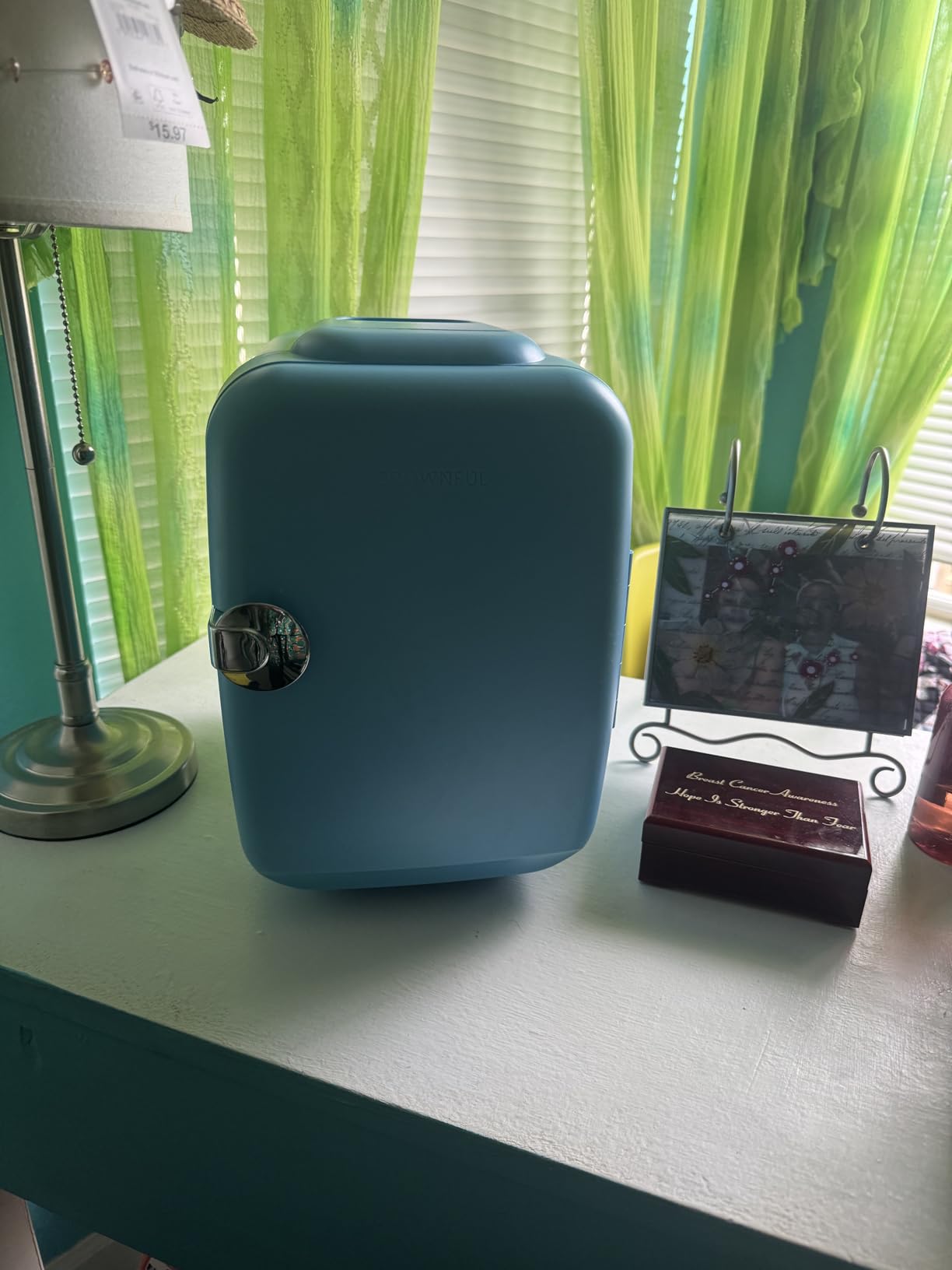 CROWNFUL Mini Fridge, 4 Liter/6 Can Portable Cooler and Warmer Personal Refrigerator for Skin Care, Cosmetics, Beverage, Food, Great for Bedroom, Office, Car, Dorm, ETL Listed (White) customer photo 1