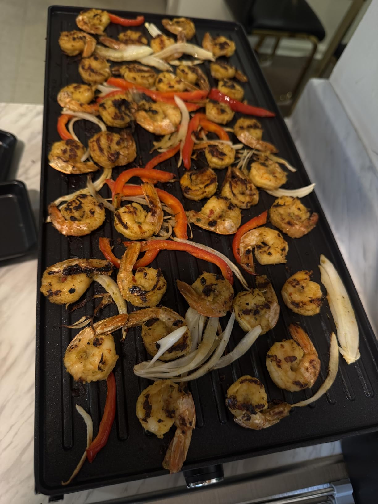 CUSIMAX Raclette Grill Electric Grill Table Portable 2 in 1 Korean BBQ Grill Indoor & Cheese Raclette, Reversible Non-stick plate, Crepe Maker with Adjustable temperature control and 8 Paddles customer photo 1