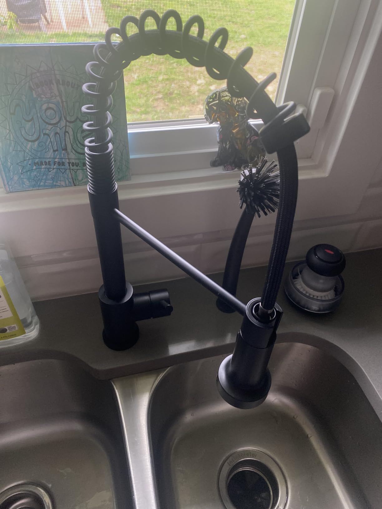 FORIOUS Kitchen Faucets, Brushed Nickel Kitchen Sink Faucet with Pull Down Sprayer, Commercial Kitchen Faucet Stainless Steel, Classic Single Handle Pull Out Sink Faucets for RV Laundry Utility Room customer photo 2