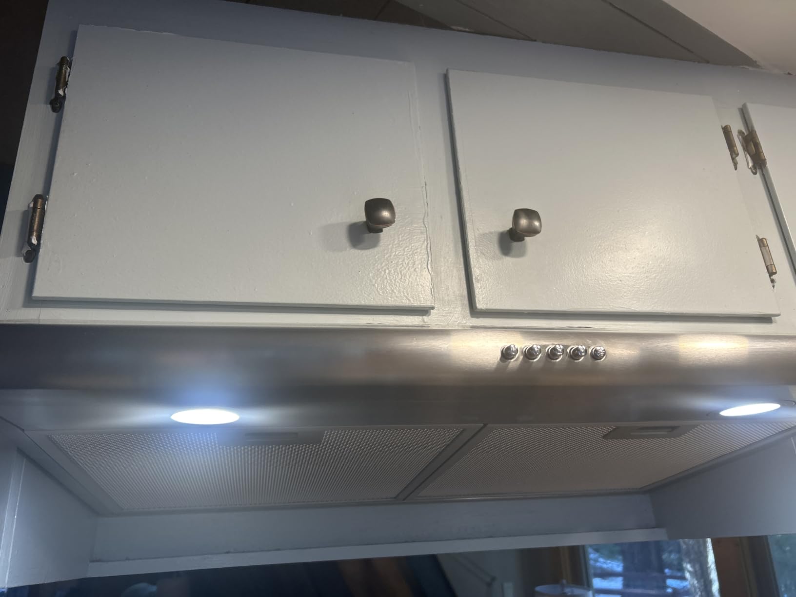 FIREGAS Under Cabinet Range Hood 30 inch, Ducted/Ductless Convertible Kitchen Hood Over Stove Vent, LED Light, 3 Speed Exhaust Fan, Reusable Aluminum Filters, Push Button, with Charcoal Filter customer photo 1