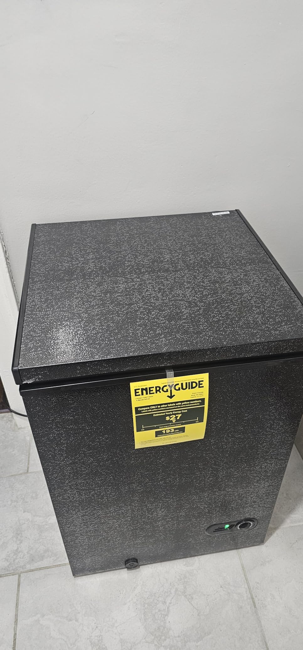 Kismile 7.0 Cubic Feet Chest Freezer with 3 Removable Basket, Free Standing Top Open Door Compact Deep Freezer with Adjustable Temperature for Home/Kitchen/Office/Garage/Bar (7.0 Cu.Ft, Black) customer photo 2