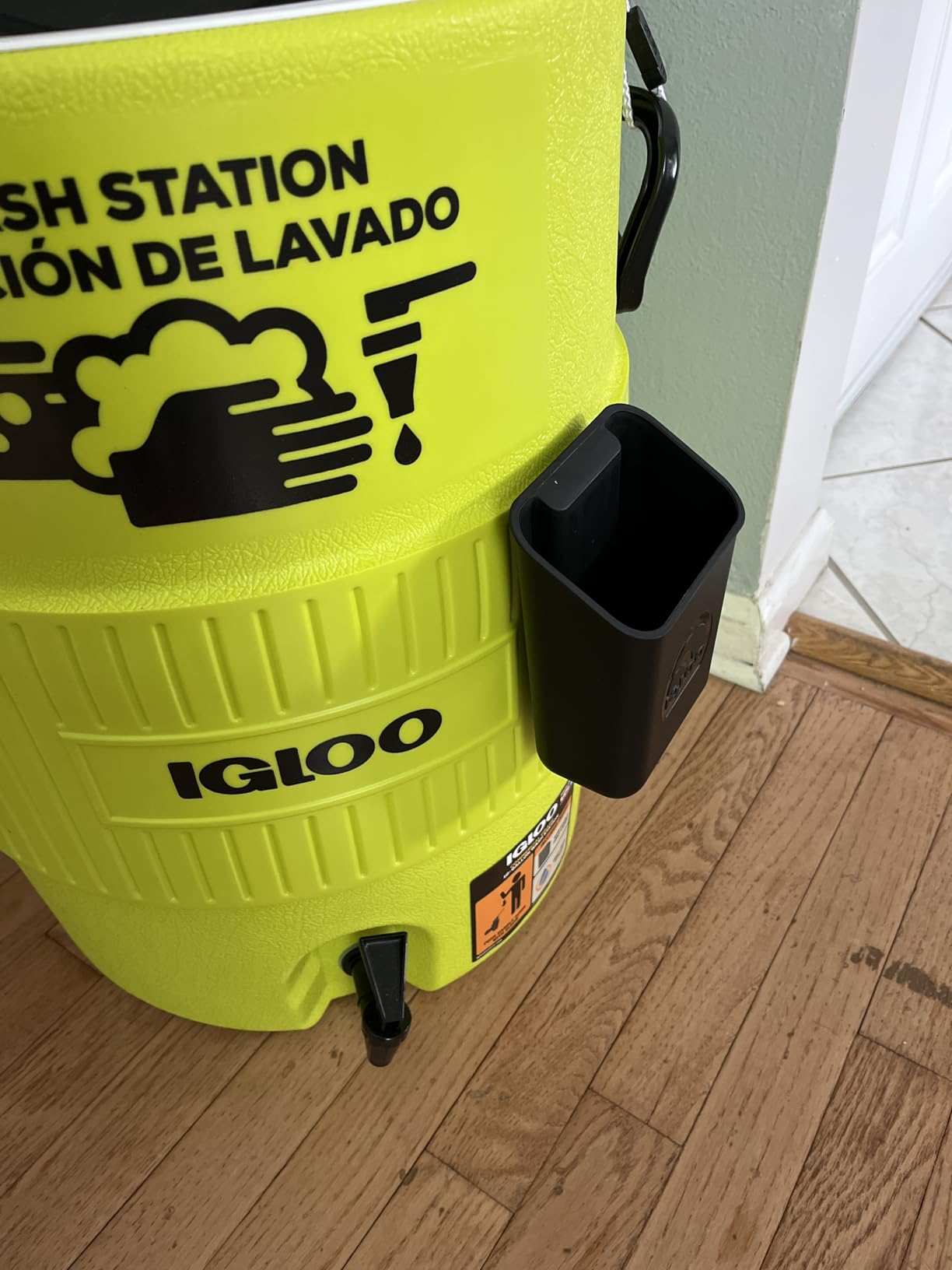 Igloo Sports Cooler | Insulated Beverage Dispenser with Spout | Portable Handwashing Station customer photo 2