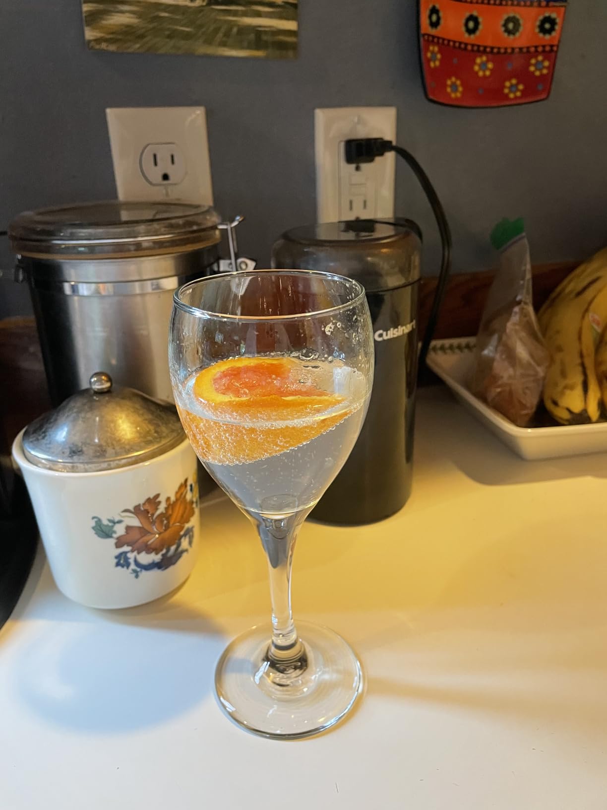 Drinkmate OmniFizz Sparkling Water and Soda Maker, Carbonates Any Drink, ULTIMATE BUNDLE - Includes three 60L CO2 Cylinders, Two Carbonating Bottles, and Fizz Infuser (Matte Black) customer photo 2