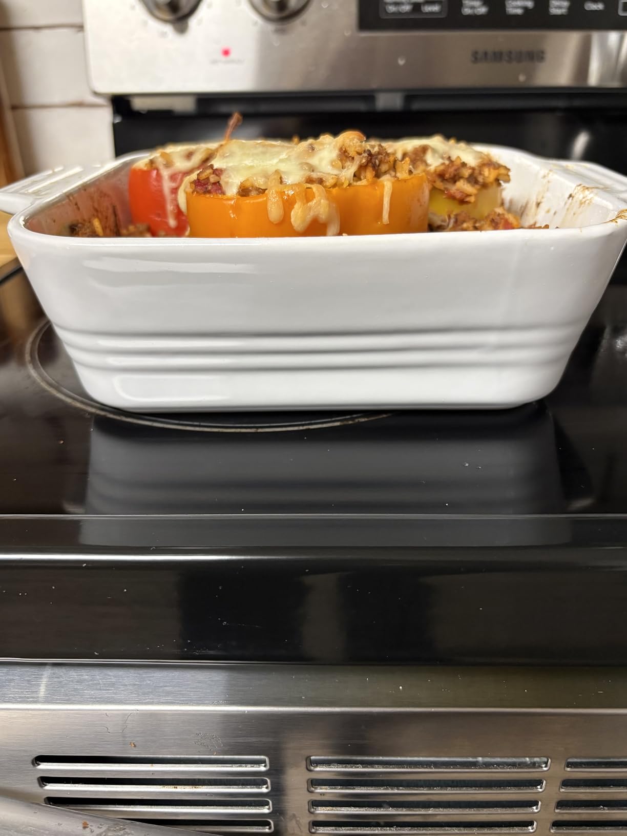 DOWAN Casserole Dish, 9x13 Ceramic Baking Dish, Large Lasagna Pan Deep for Oven, 4.2 Quarts customer photo 1