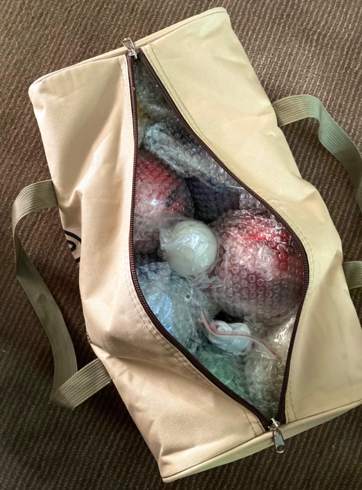 100mm Bocce Ball Set Regulation Size and Weight with 8 Resin Bochie Balls, Pallino, Carrying Bag, Measuring Rope, Gift for Family Backyard Lawn Yard Beach Bocci Games (Multi Colors, 2-8 Players) customer photo 2