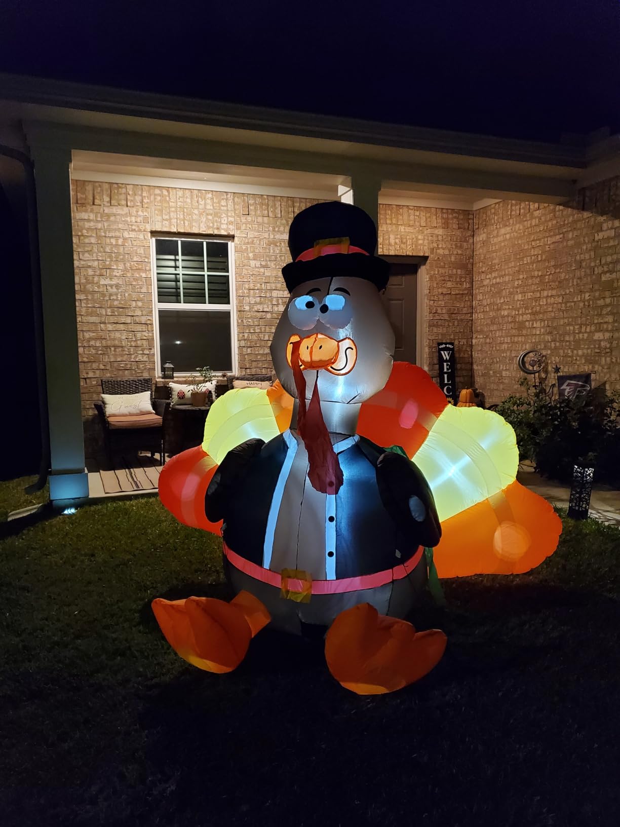 Joiedomi 6 FT Thanksgiving Inflatable Stacking Pumpkin Turkey With Built-in LEDs, Blow Up Outdoor Decorations for Yard Garden, Halloween Inflatable for Thanksgiving customer photo 1