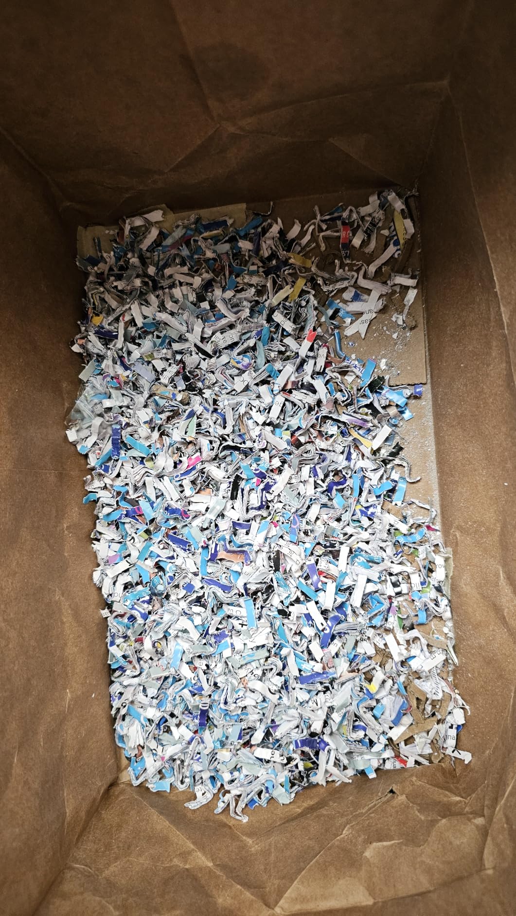 BONSEN Heavy Duty Paper Shredder, 24-Sheet Cross-Cut Shredder, 40-Min Continuous Running Time, Commercial Grade Shredder for Office, 9-Gallon Big Basket, 55dB Super Quiet, P-4 High Security (S3105) customer photo 1