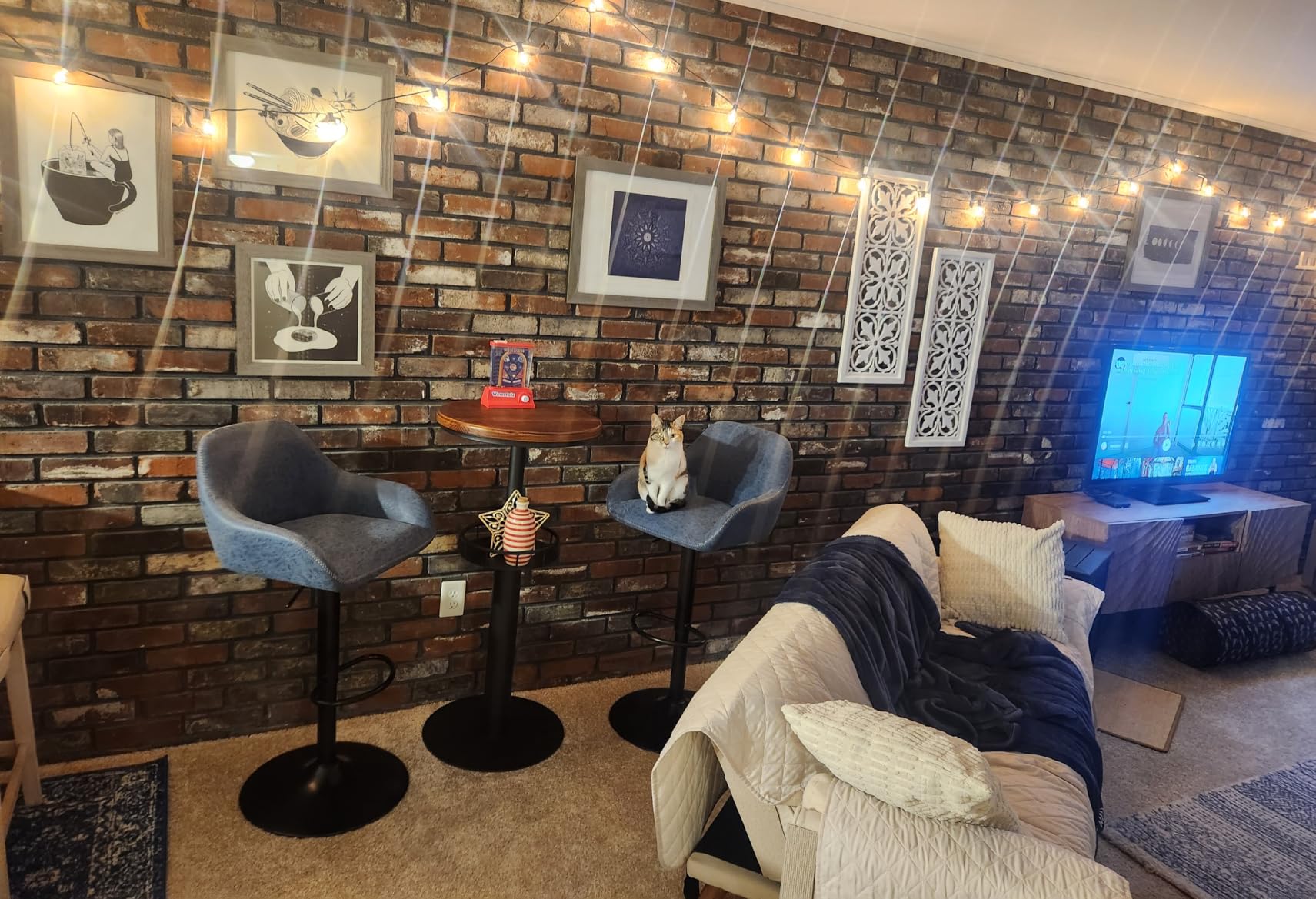 Yaheetech Bar Stools Set of 2, PU Leather Swivel Counter Height Barstools, Adjustable Bar Chairs with Backrest and Footrest, Kitchen Island Stool for Home Kitchen, Grey customer photo 1