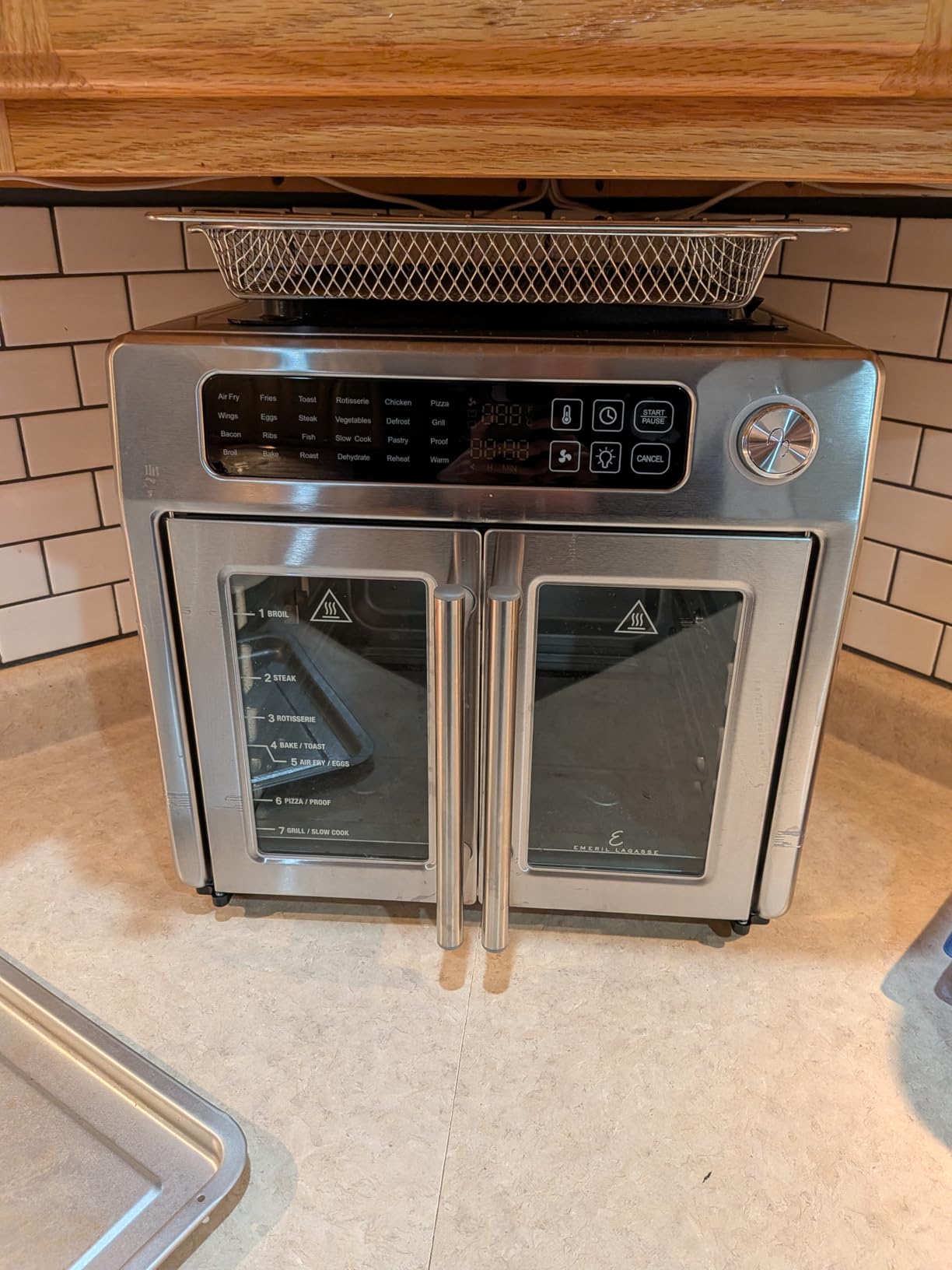 Emeril Lagasse Extra Large French Door Air Fryer Toaster Oven Combo, 24 Cooking Functions and Digital Controls, 7 Accessories Included, Stainless Steel Finish, 26QT Capacity customer photo 2