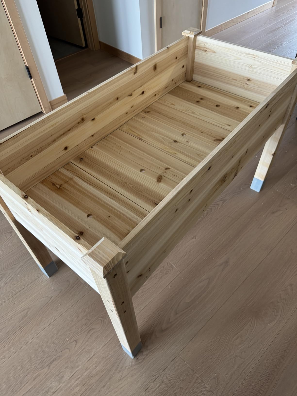 MIXC 331 lb Capacity Wooden Raised Garden Bed with Legs, 48x24x31 in. Elevated Reinforced Large Planter Box for Vegetable Flower Herb Outdoors - Beam and Column Structure - Unmatched Strength Outlast customer photo 1