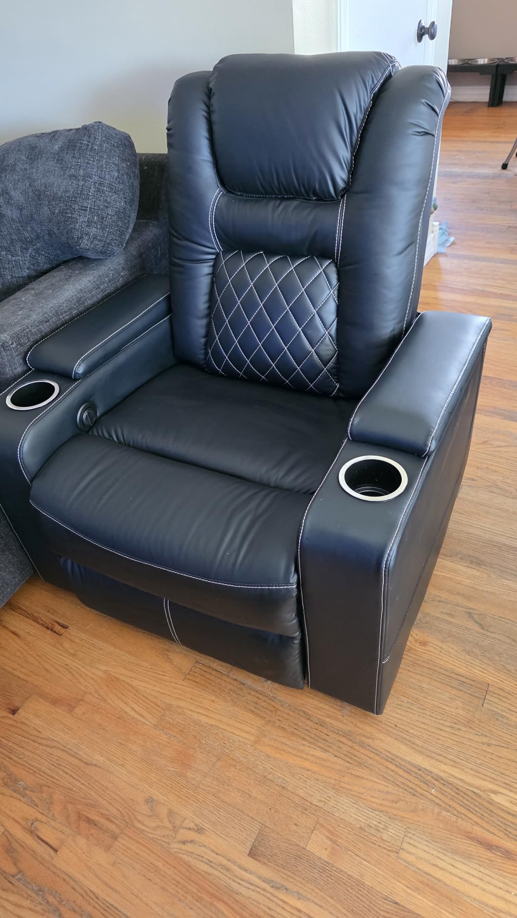 CANMOV Electric Power Recliner Chair with USB Ports and Cup Holders, Breathable Leather Home Theater Seating with Hidden Arm Storage (Black) customer photo 2