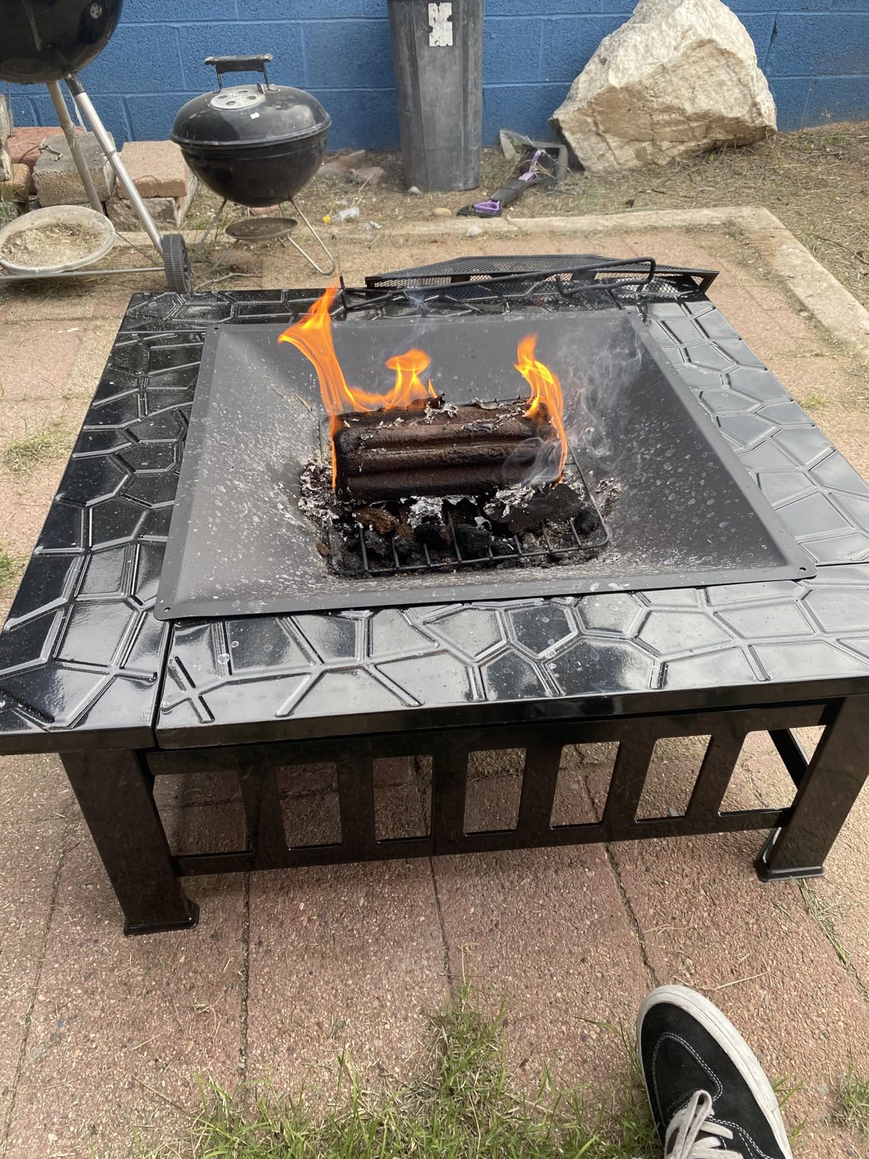 Devoko Outdoor Fire Pit, 32 Inch Firepit Table Metal Outdoor Fireplaces with Waterproof Cover for Outside Patio Camping customer photo 2