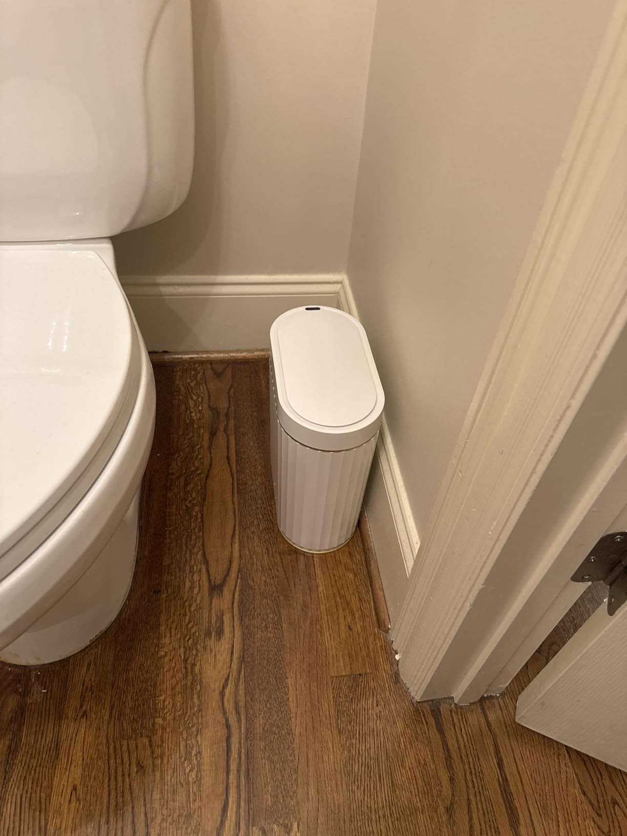 ELPHECO Automatic Motion Sensor Trash Can - 2 Gallon Slimline for Bathroom, Bedroom, Kitchen, Office - White with Gold Trim customer photo 1